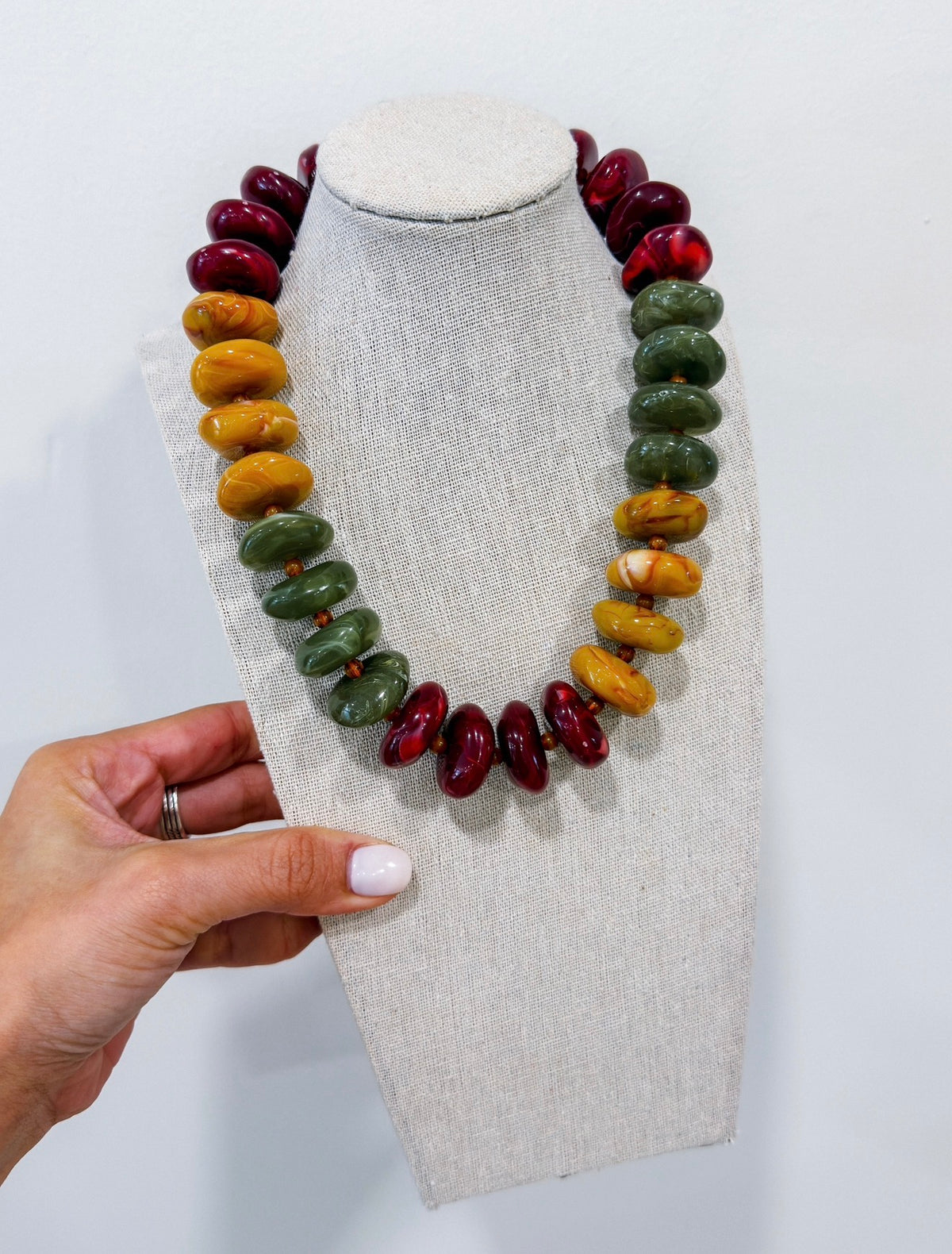 TINA OLIVE/MUSTARD/RED CHUNKY NECKLACE