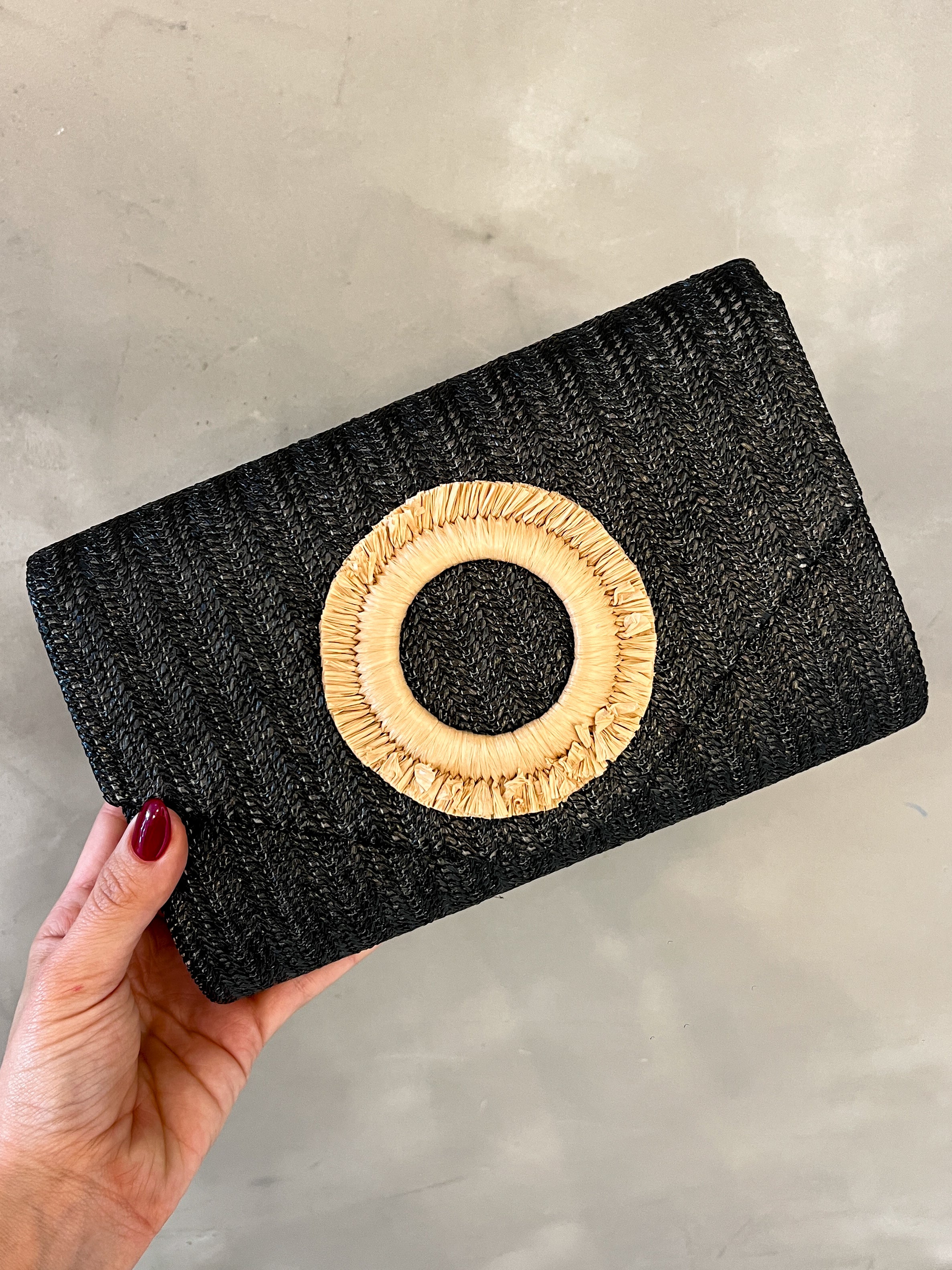 ALINA BLACK CLUTCH