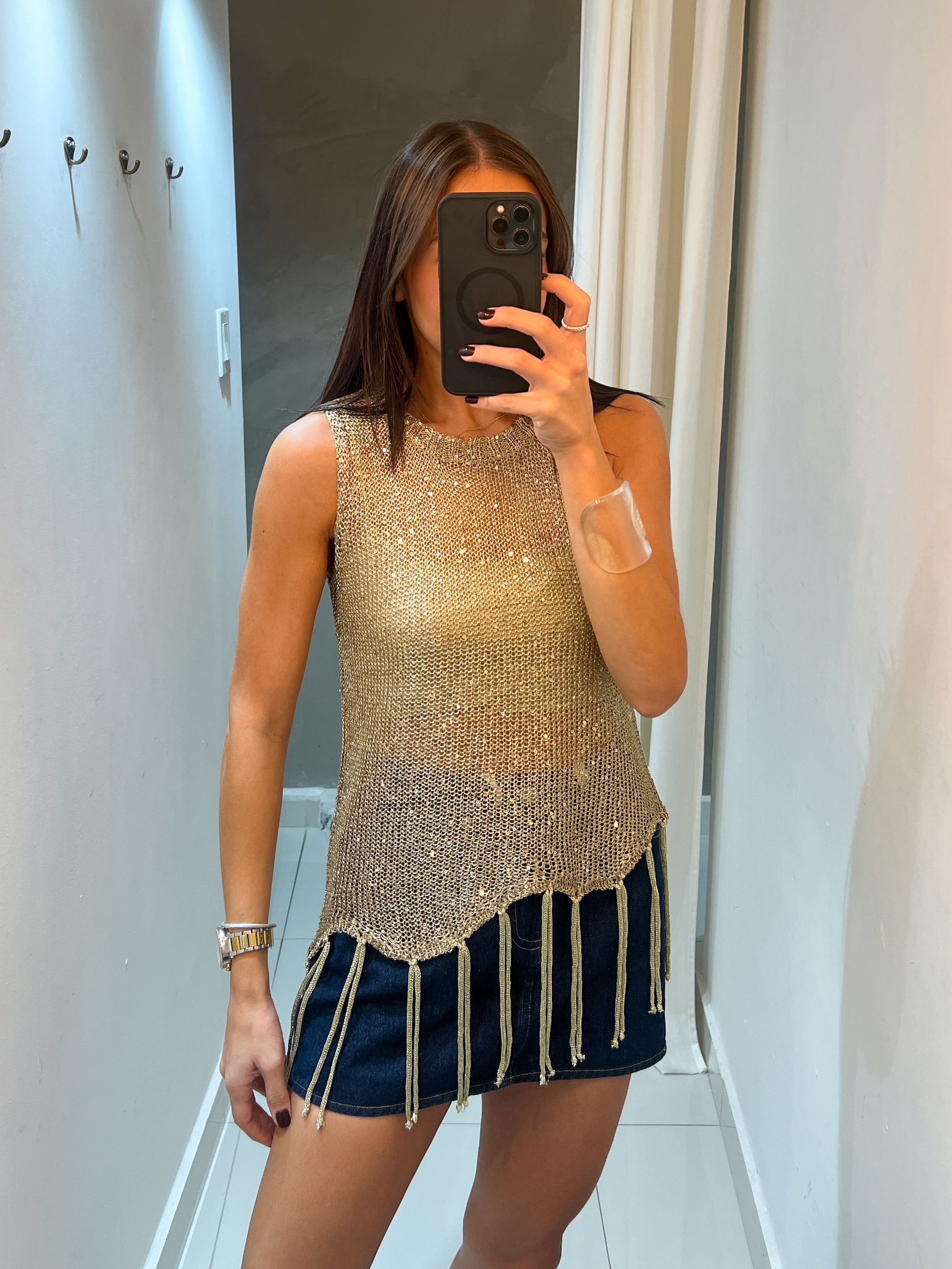 MACA KNIT GLITTER FRINGES TOP IN DARK GOLD
