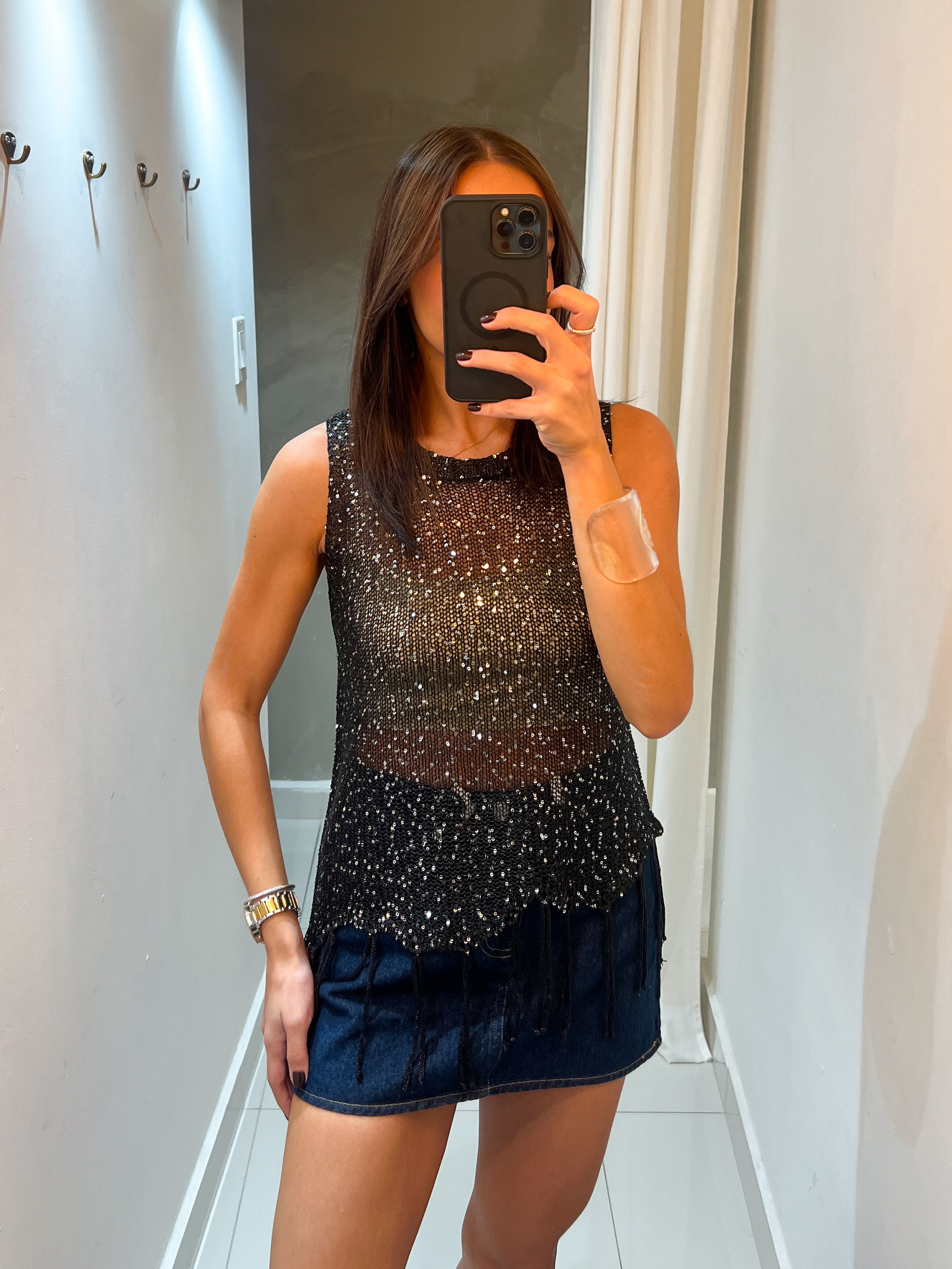 MACA KNIT GLITTER FRINGES TOP IN BLACK