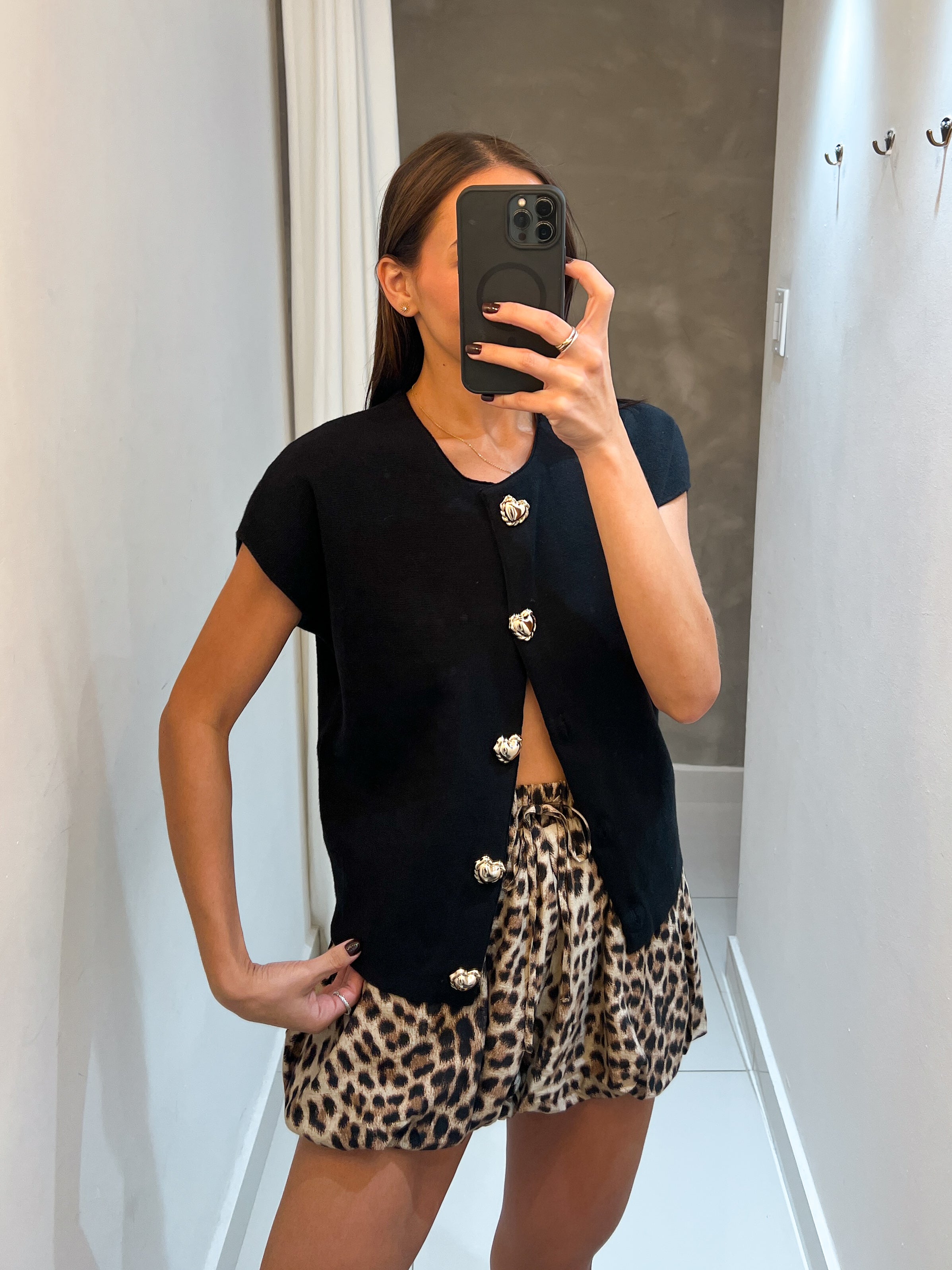 MICHI SWEATER VEST IN BLACK