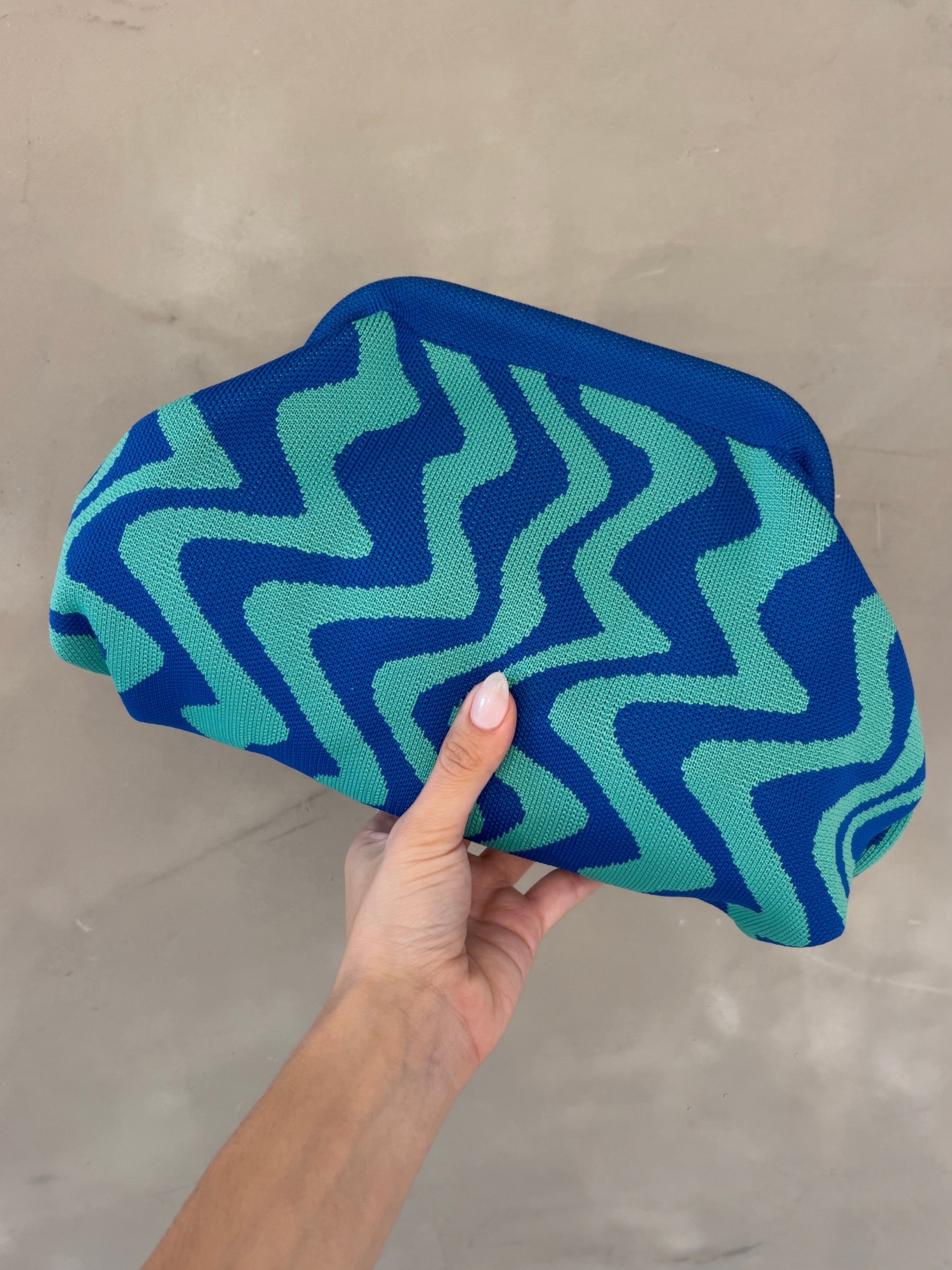 CAMILE ZIG ZAG POUCH IN BLUE/TEAL