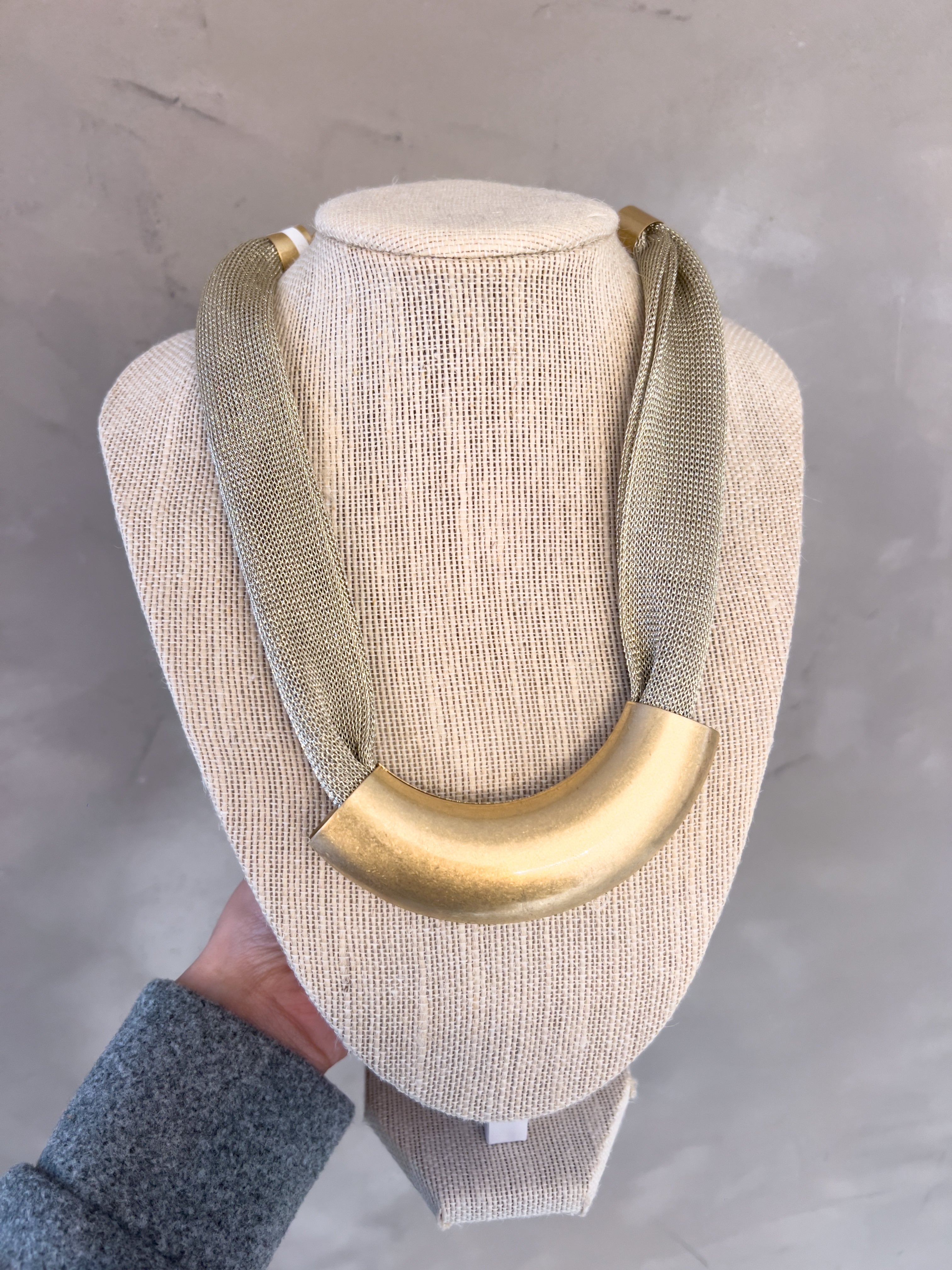 CLEO NECKLACE IN GOLD