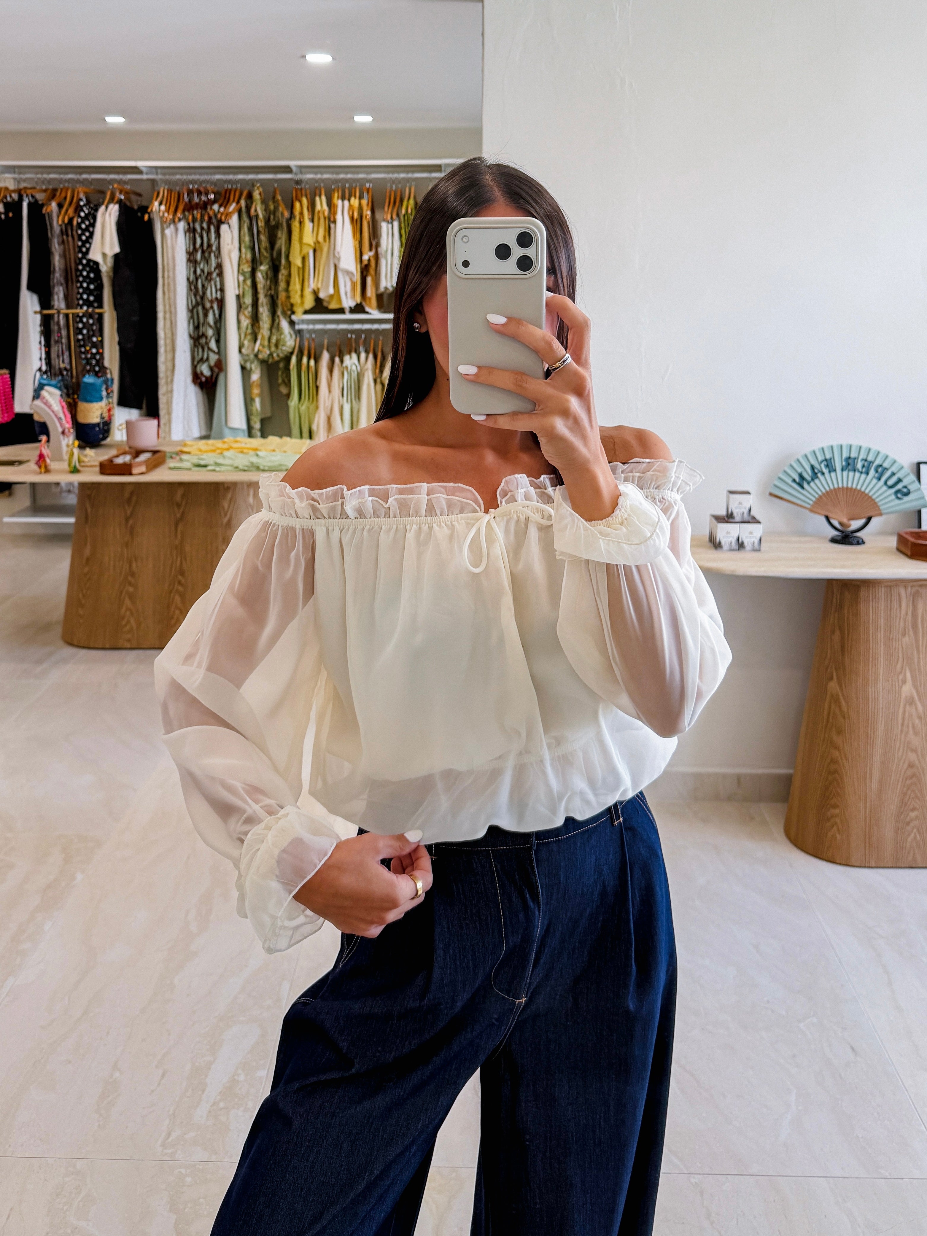 KIMBERLY IVORY RUFFLE BLOUSE