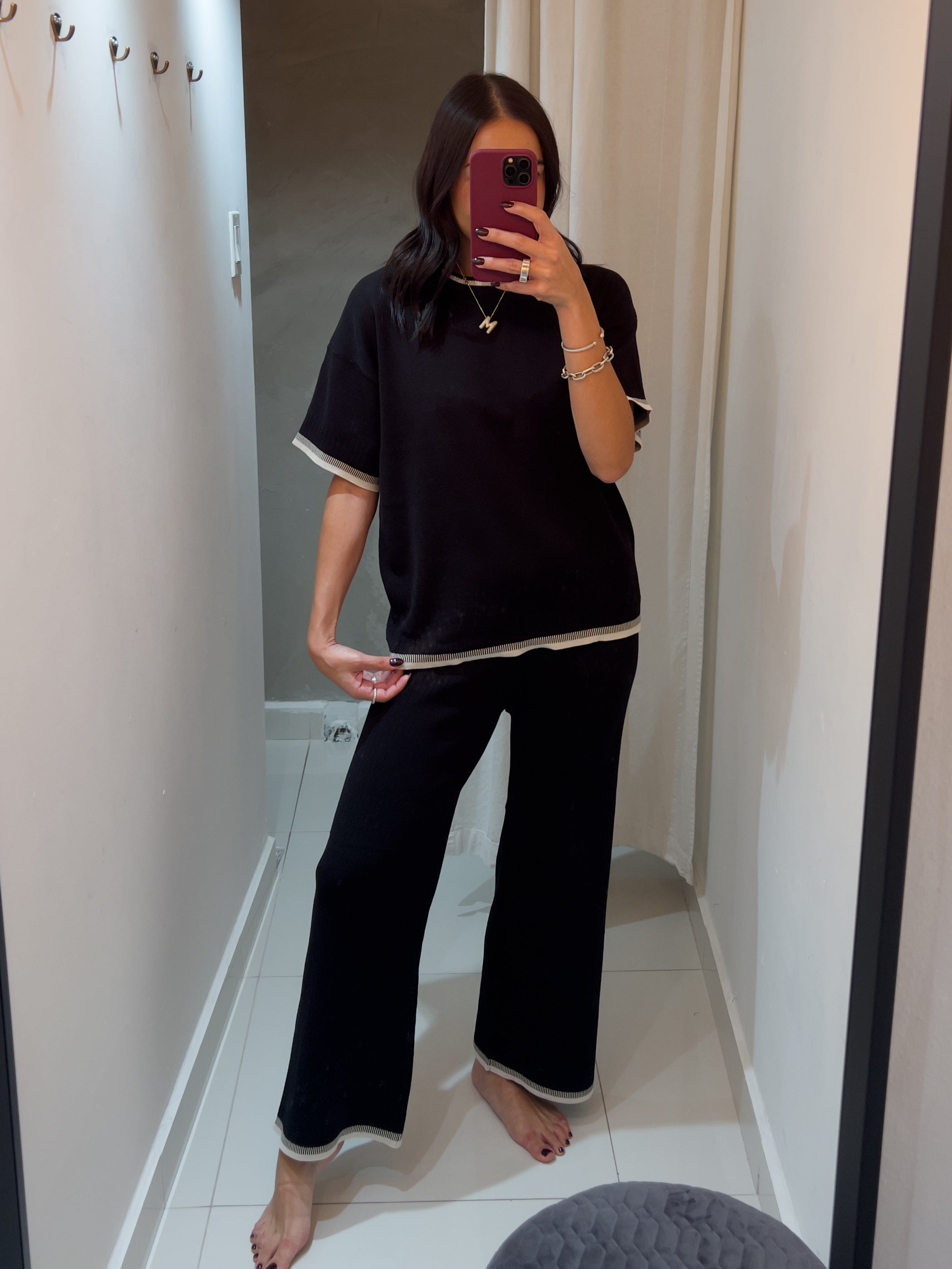 ISIS BLACK TRAVEL SET