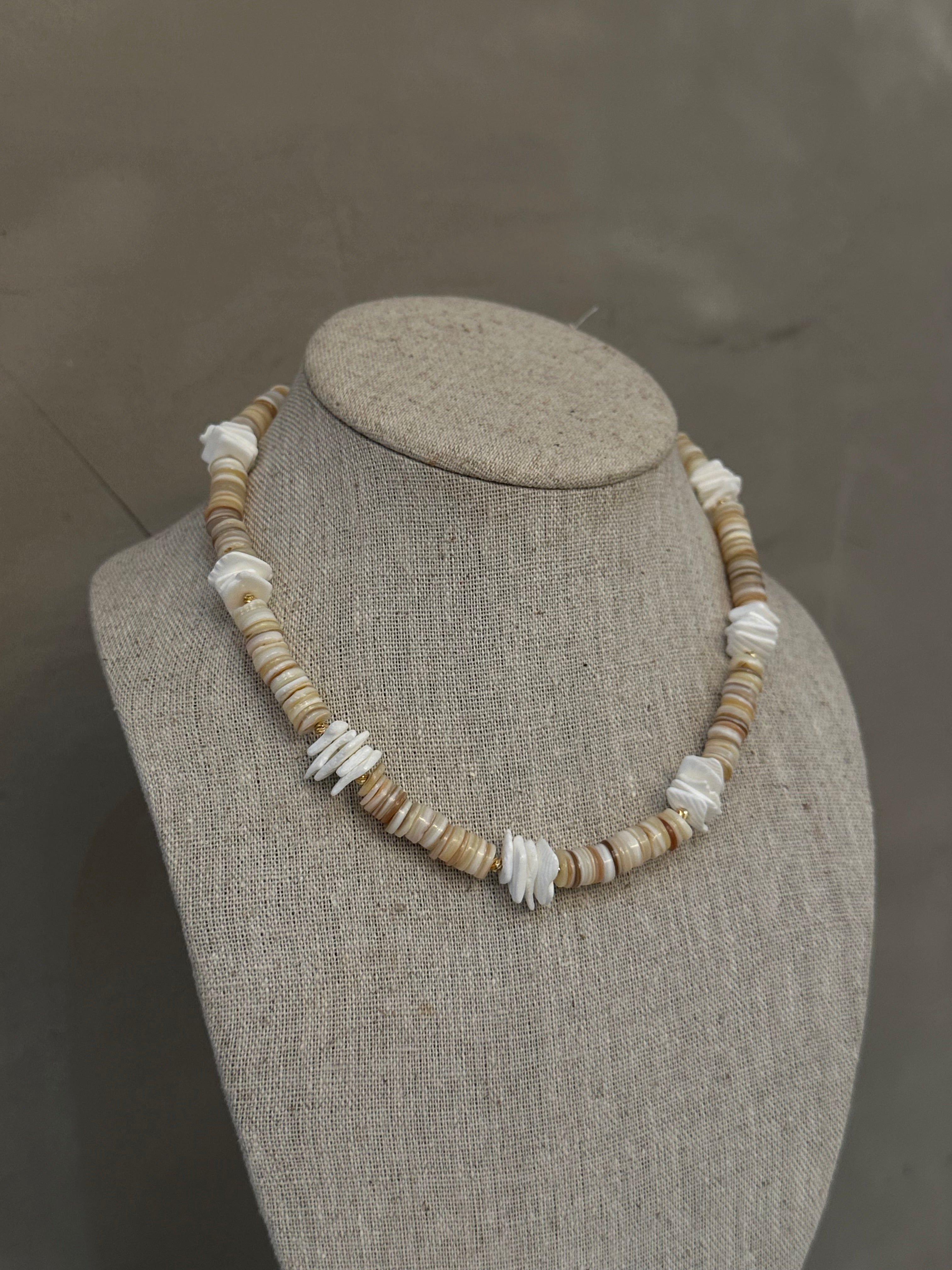 MARTINA NECKLACE