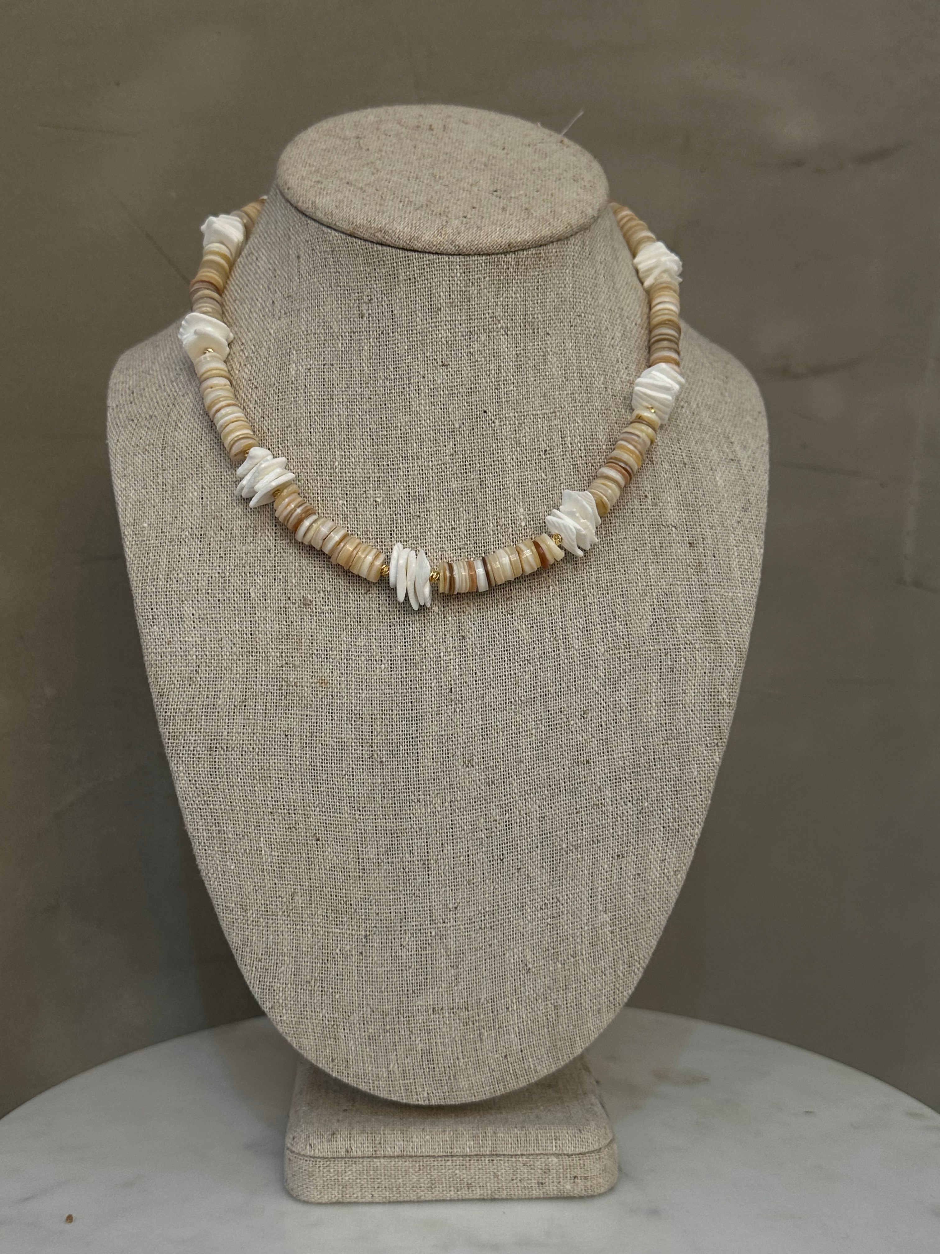 MARTINA NECKLACE