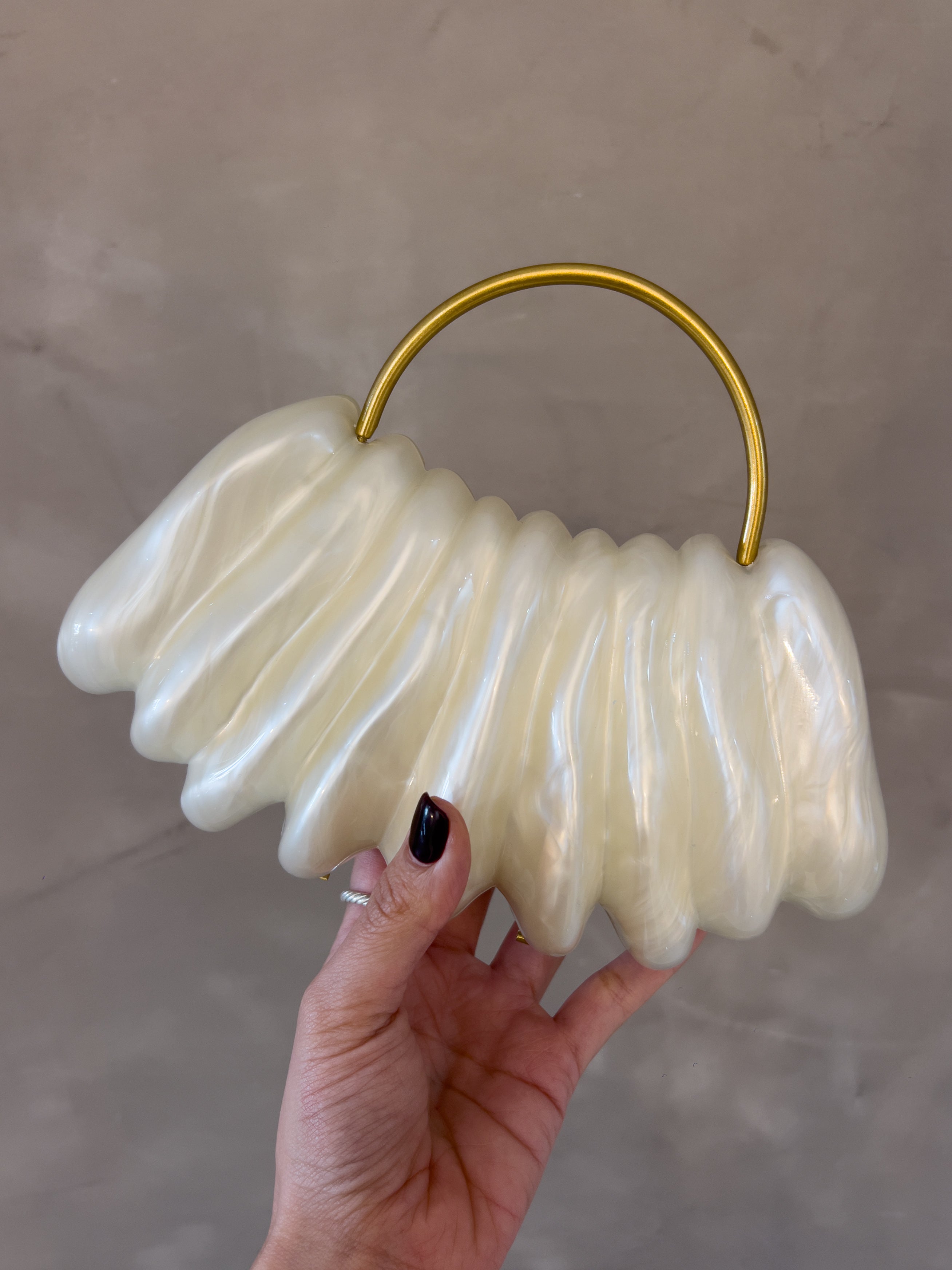 INES GOLD HANDLE IVORY ACRILYC BAG