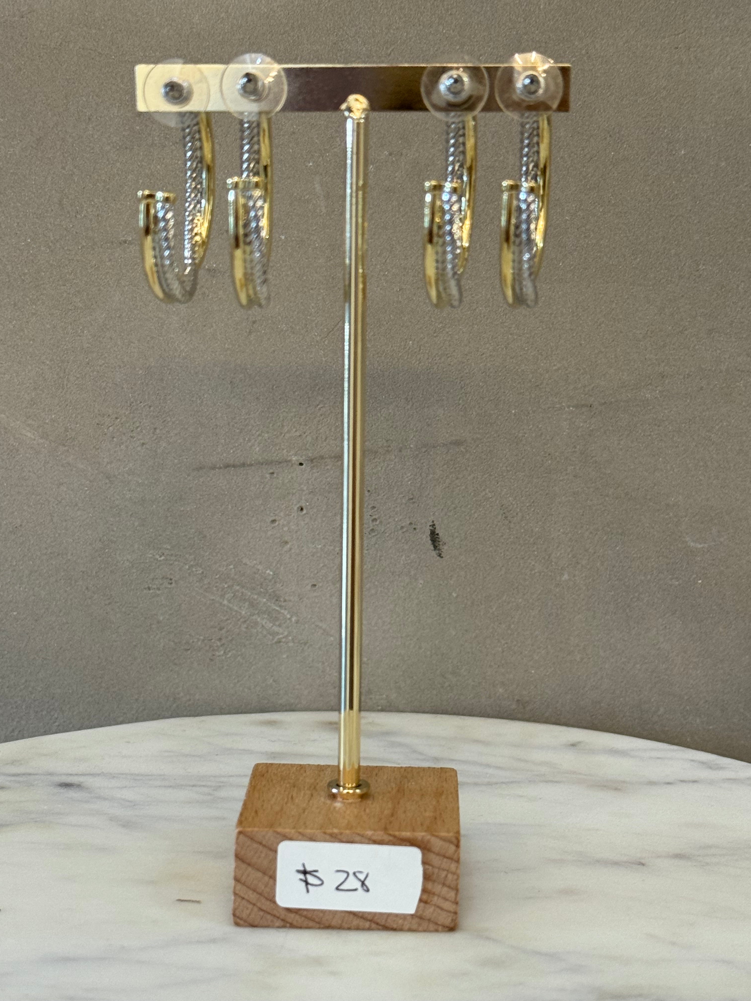 GIA DY EARRINGS