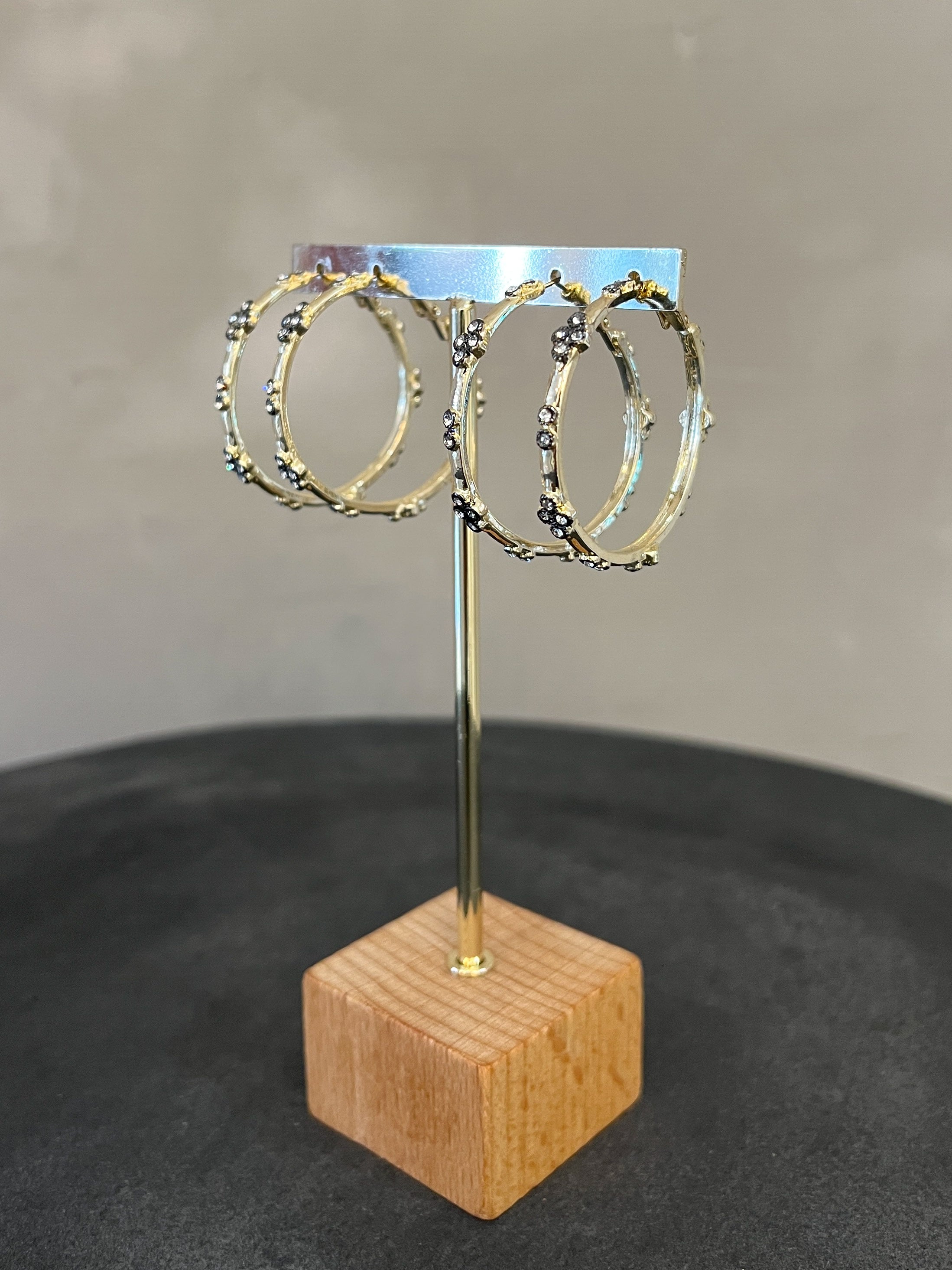 ISIS GOLD EARRINGS