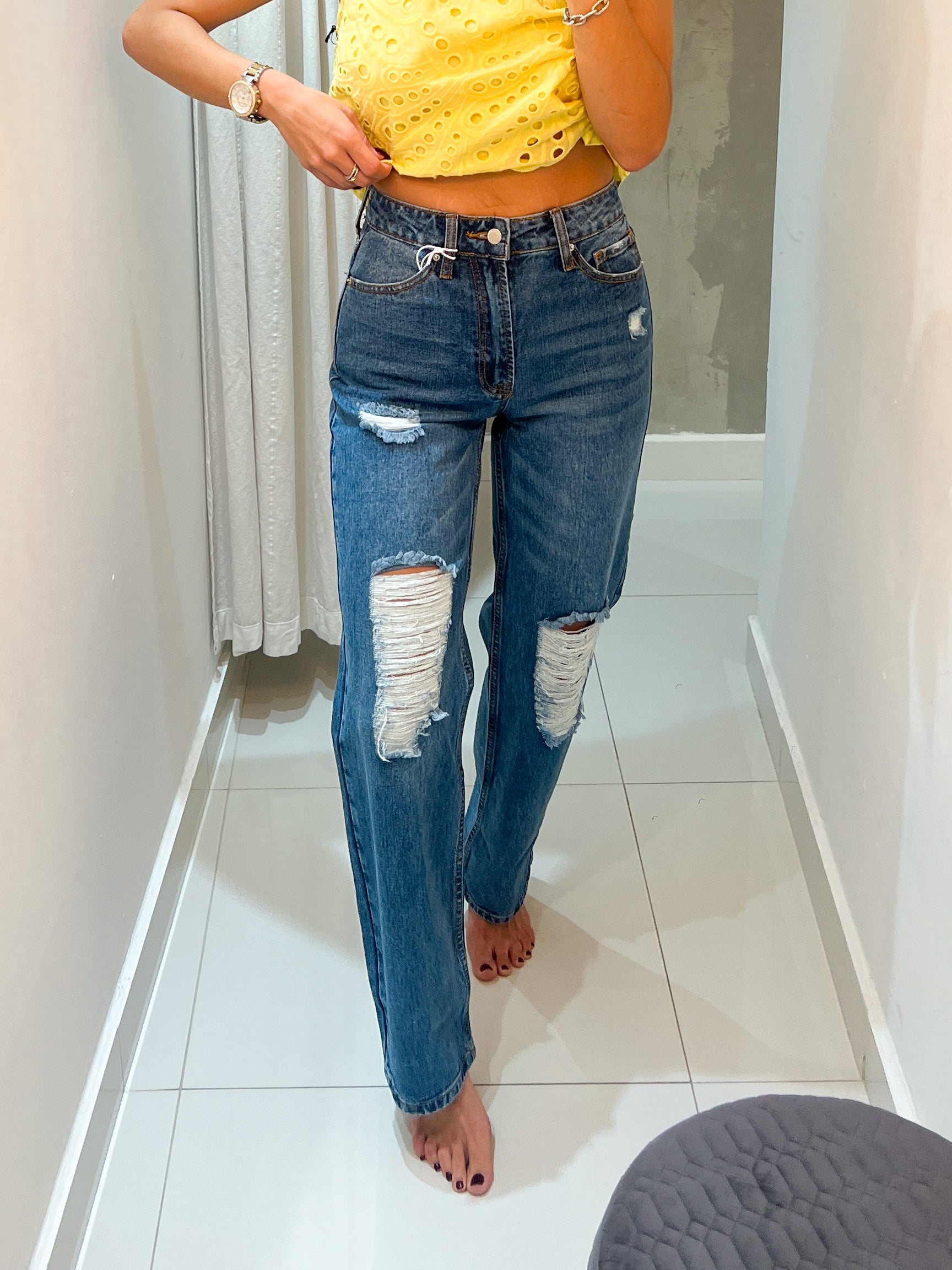 HIGH WAISTED DISTRESSED MEDIUM BLUE JEAN
