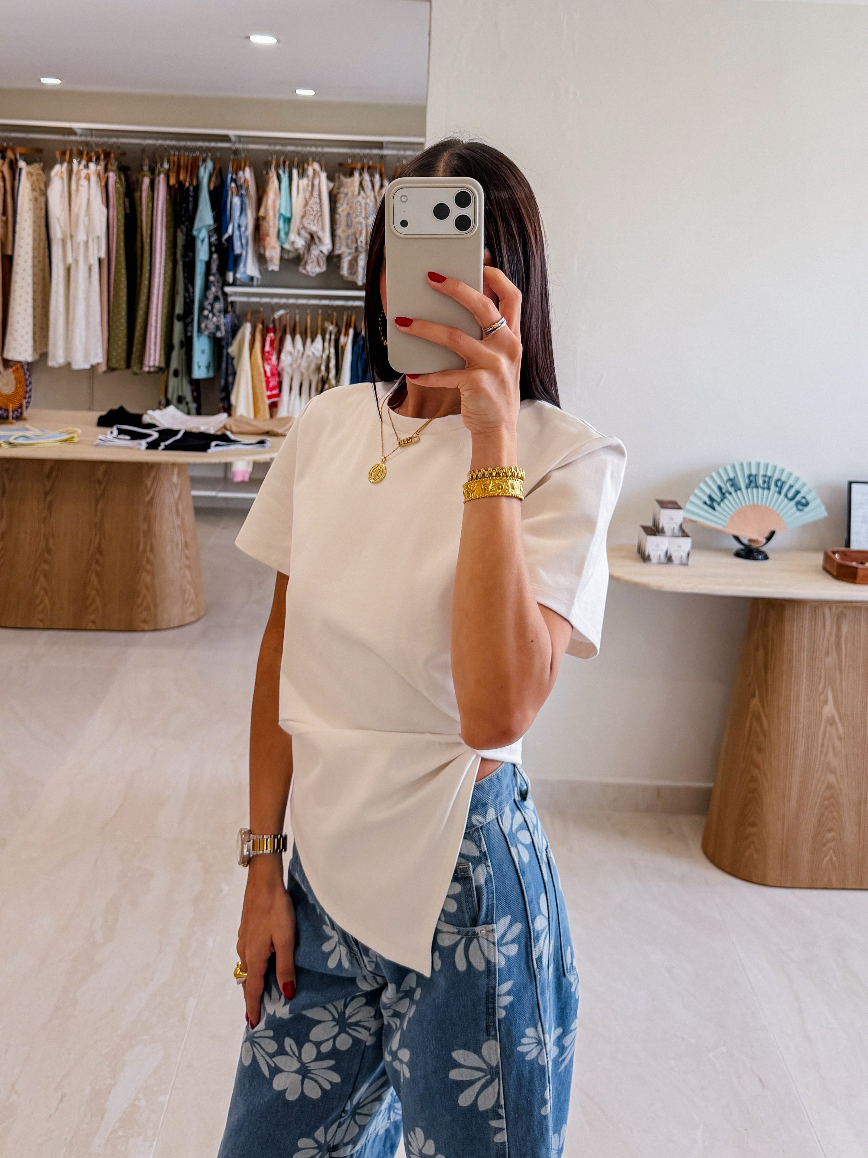 MELANIE EGRET WHITE SIDE SLIT TOP