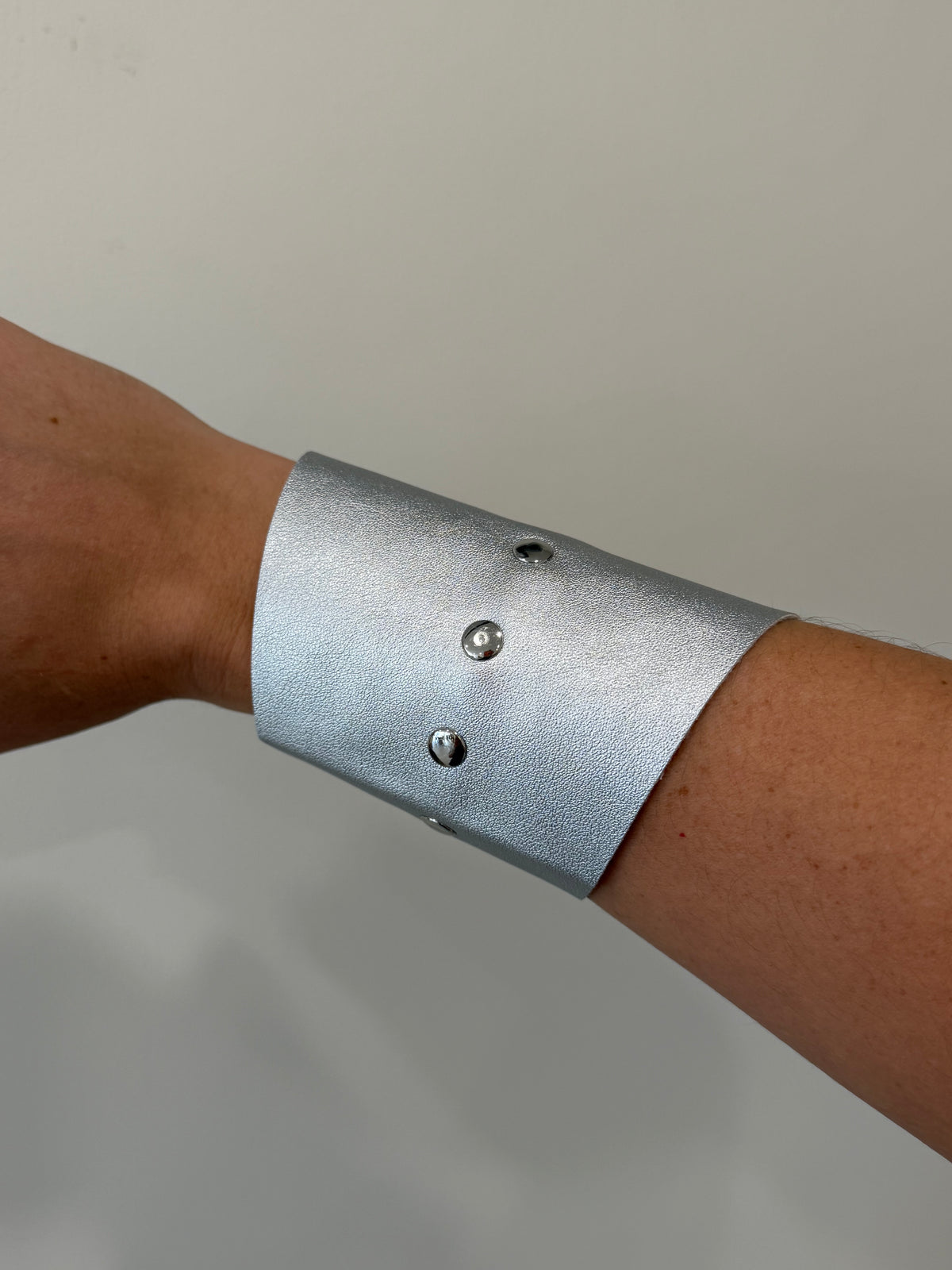 ASTRA PLEATHER BRACELETS