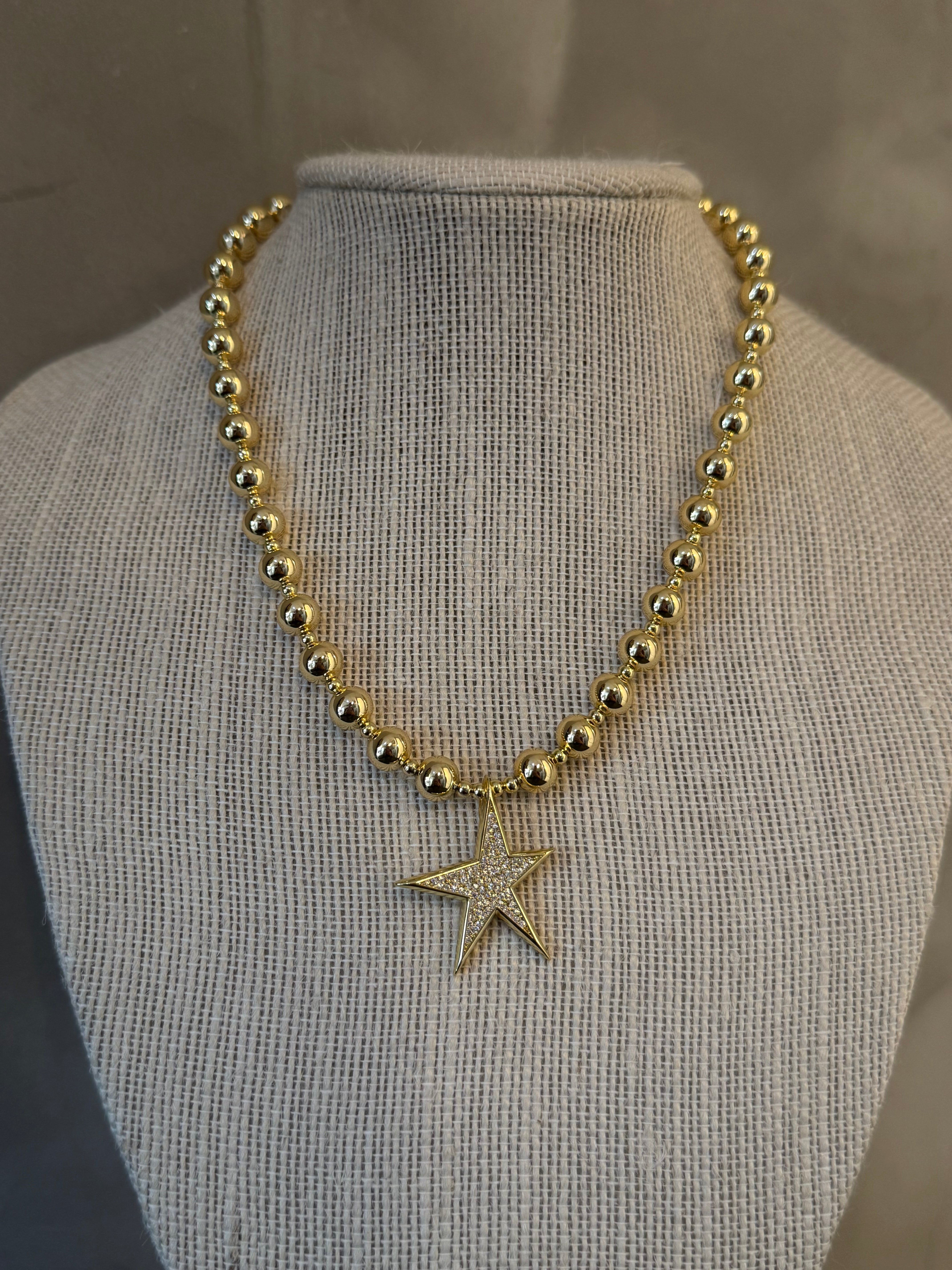 STELLA NECKLACE