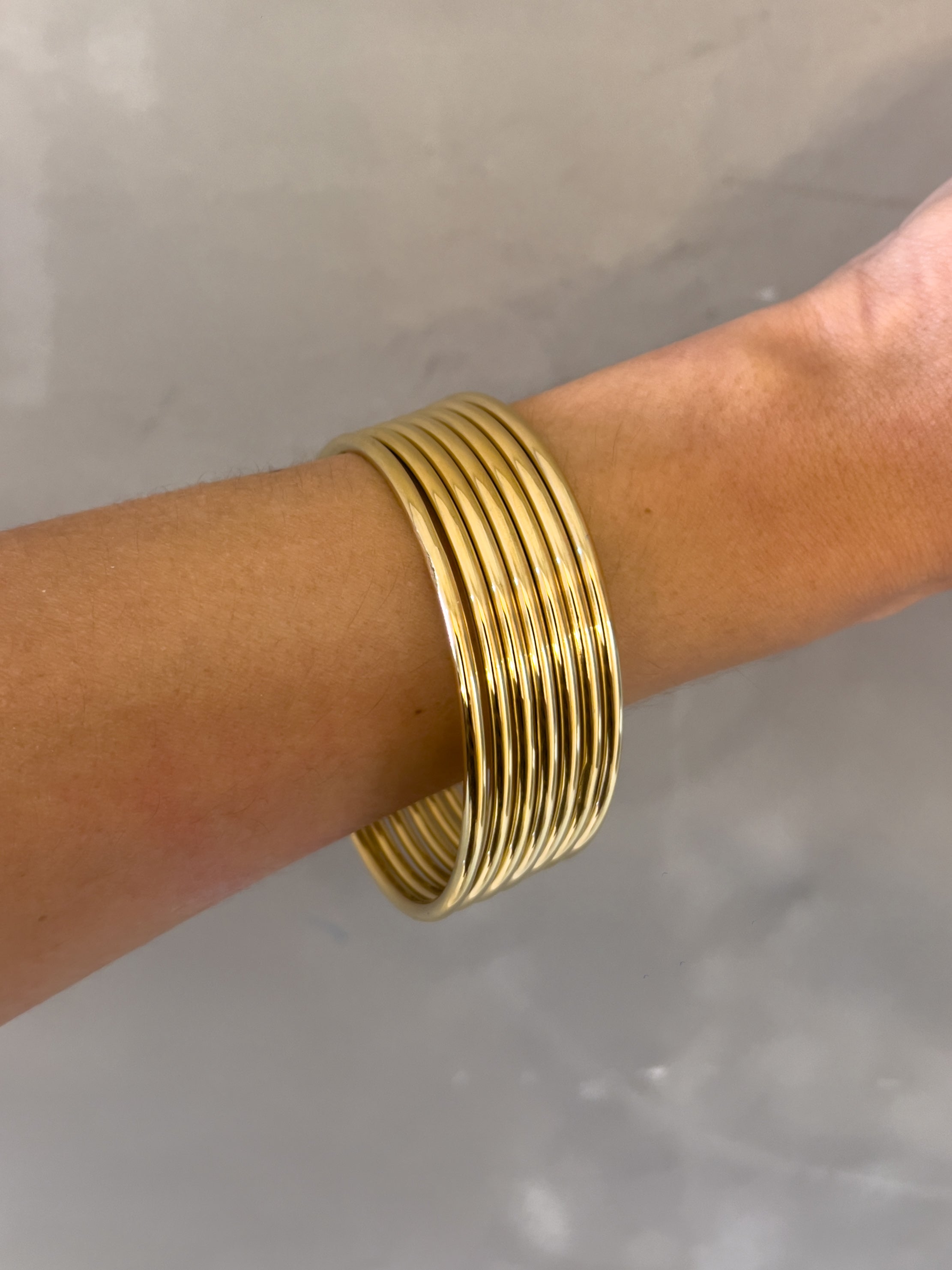 NATALIA MEDIUM WRIST BANGLES IN GOLD