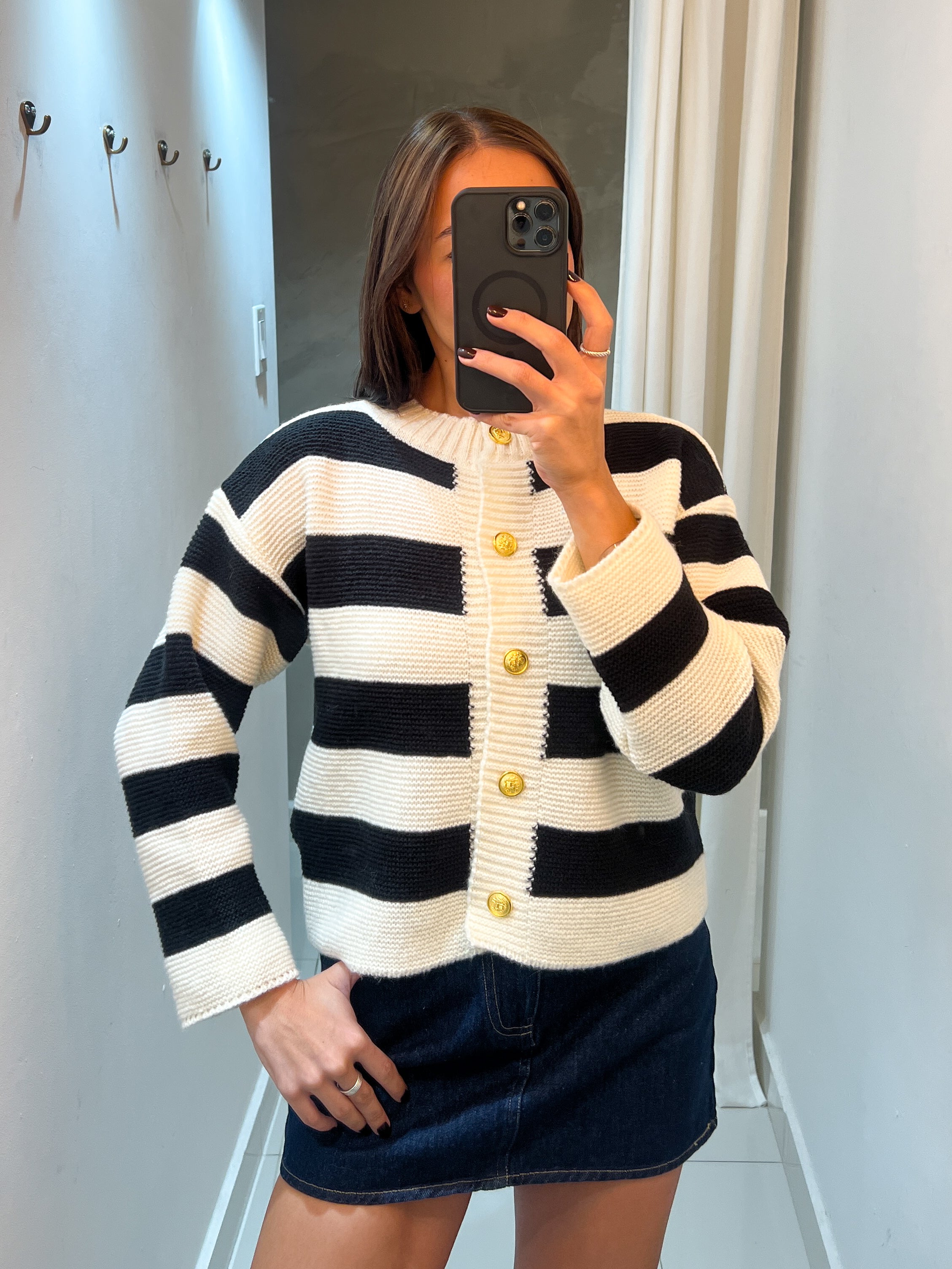 LUCILLE BLACK SWEATER