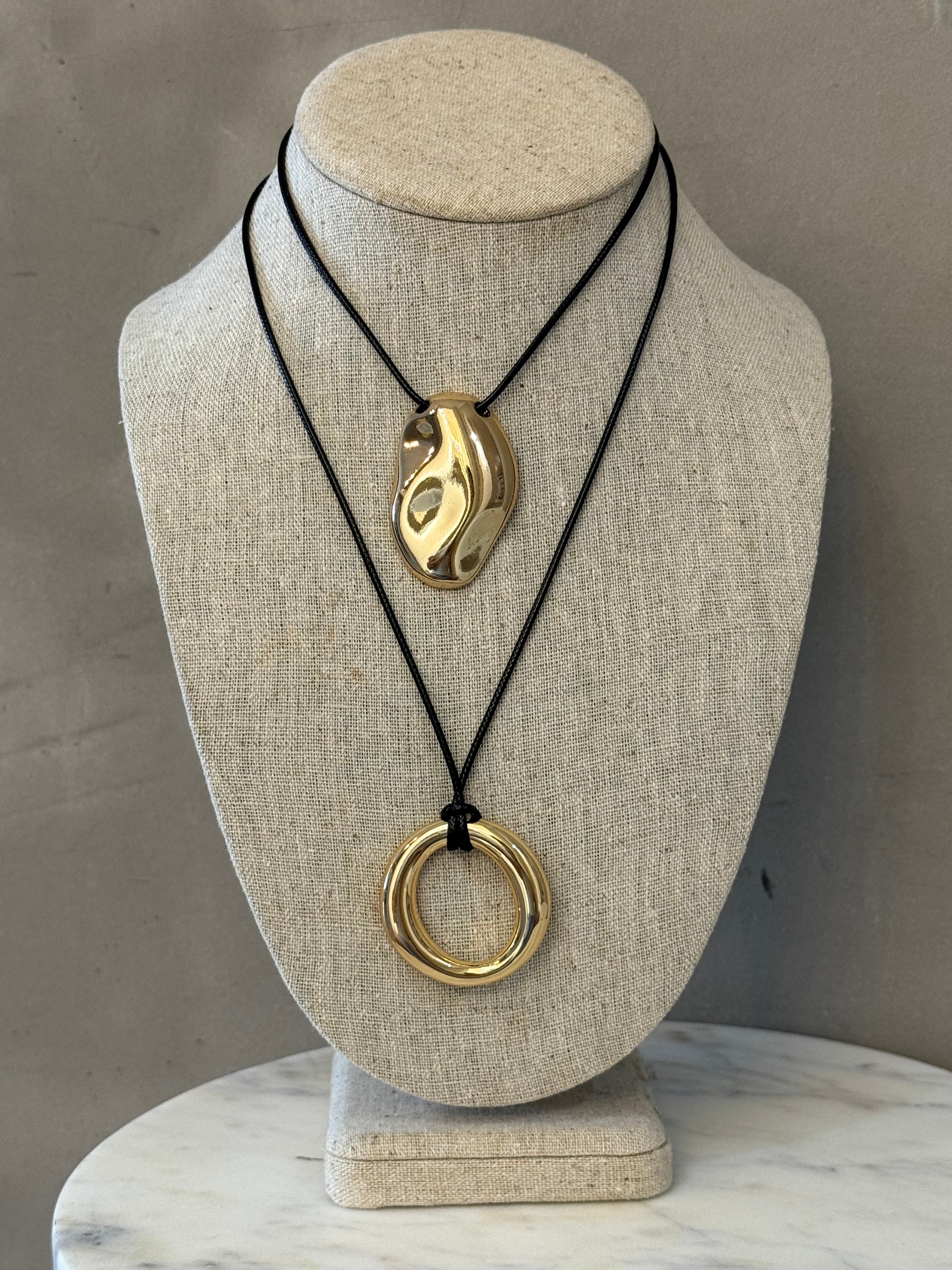 ANA NECKLACE