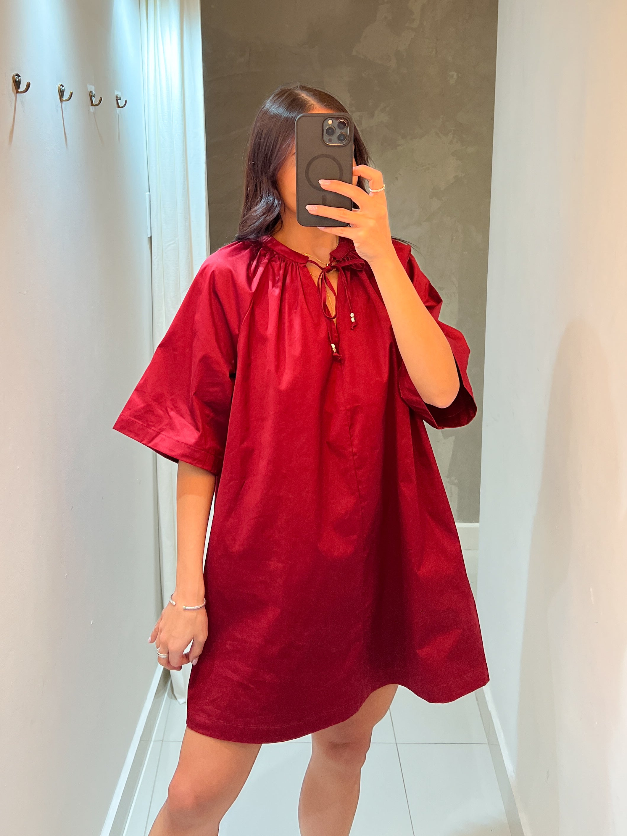 SARAH DRESS IN WINE