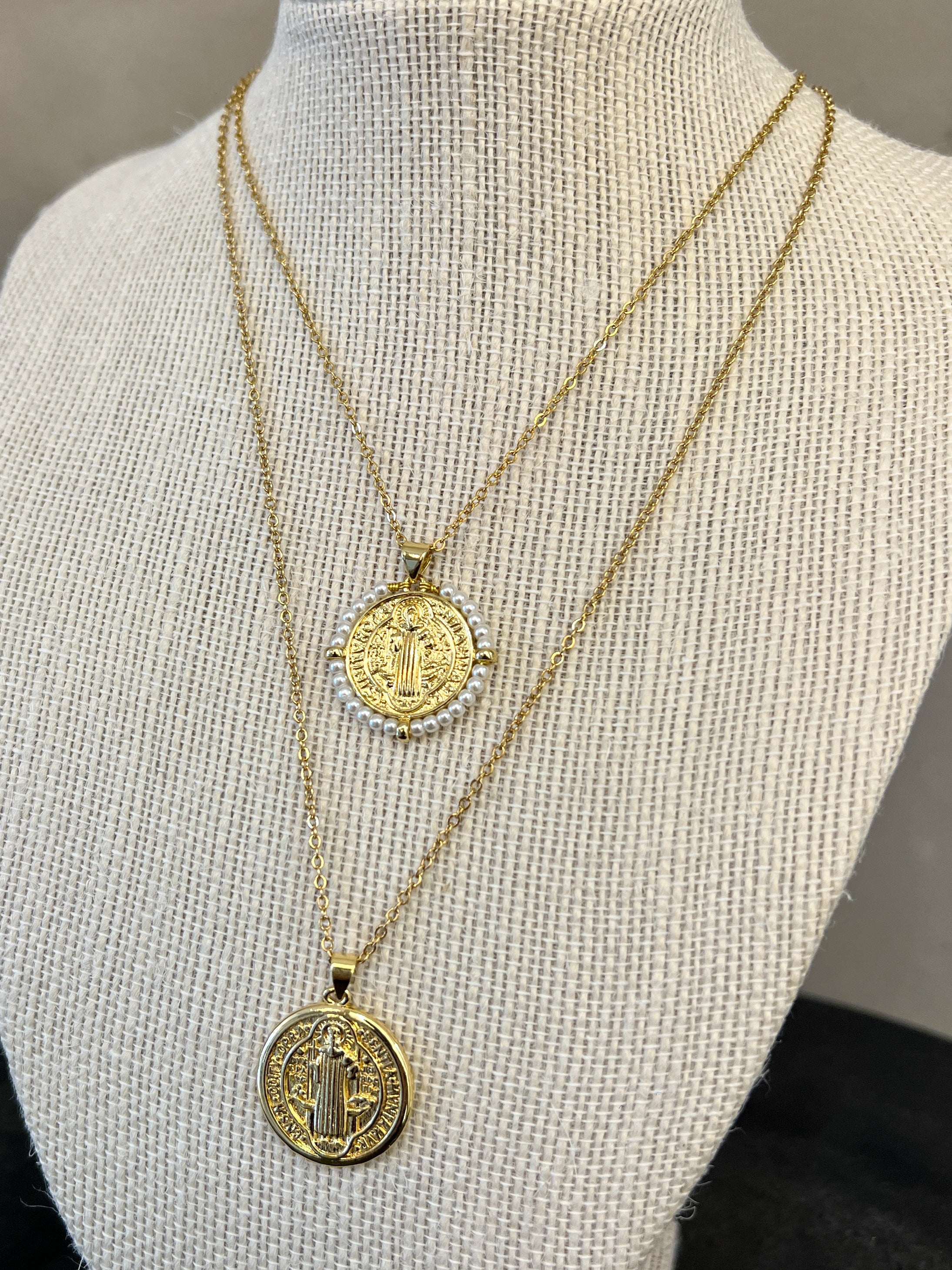 MARGARITA MEDALLION NECKLACE