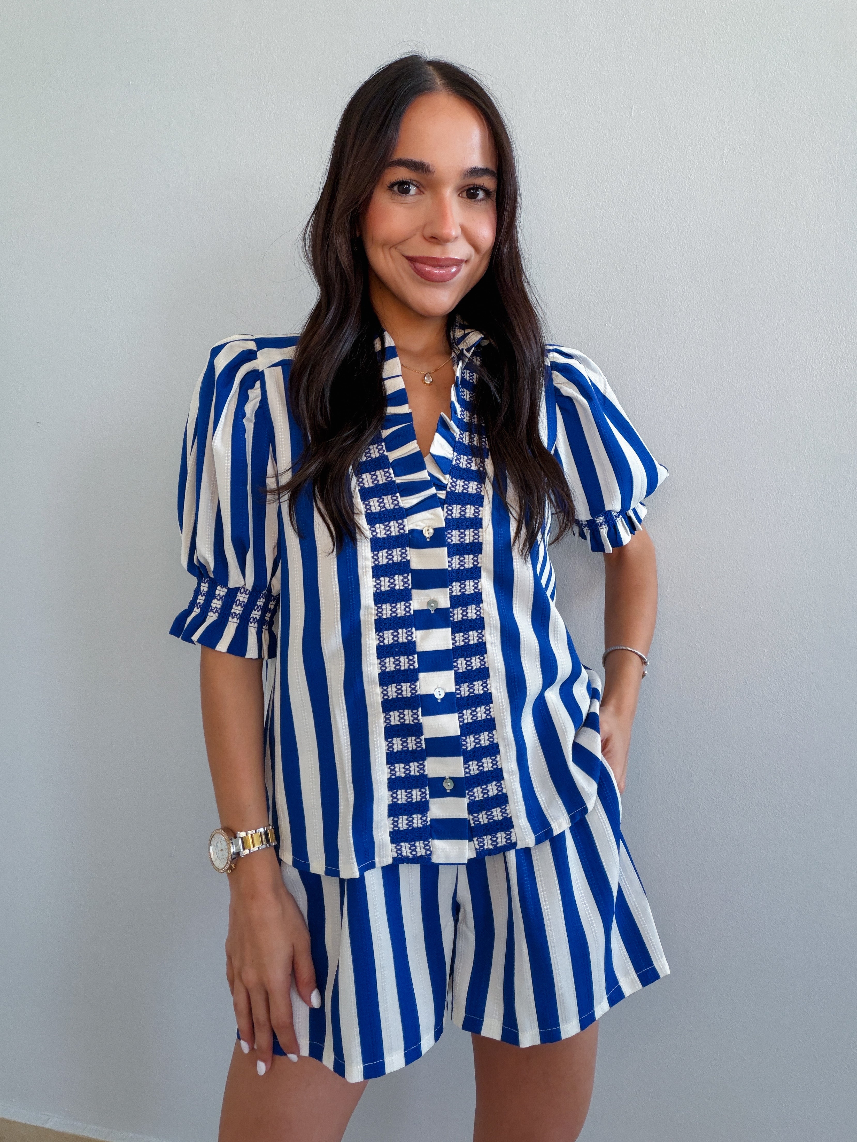 ANAHI SMOCKED PUFF SLEEVE BLOUSE SET