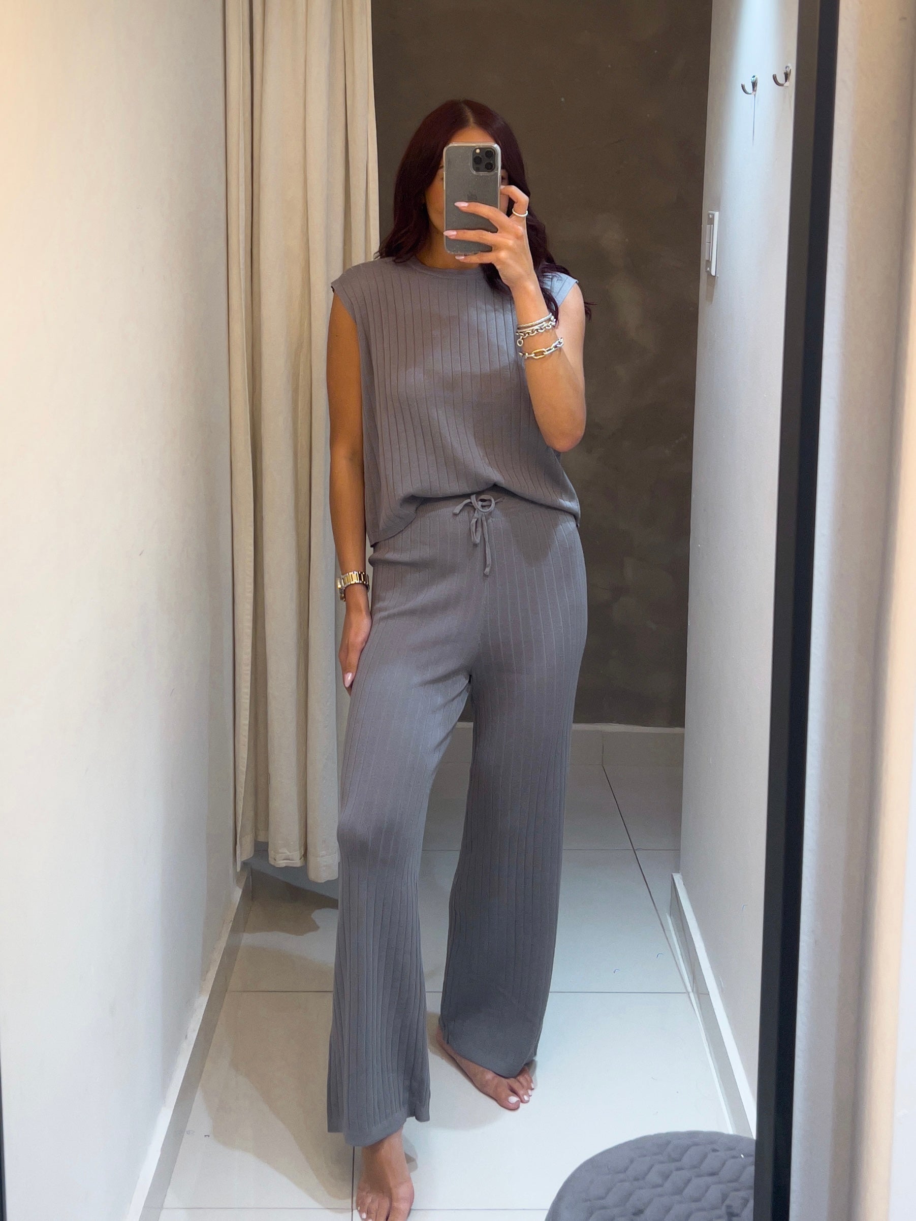MARIOLA GREY TRAVEL SET