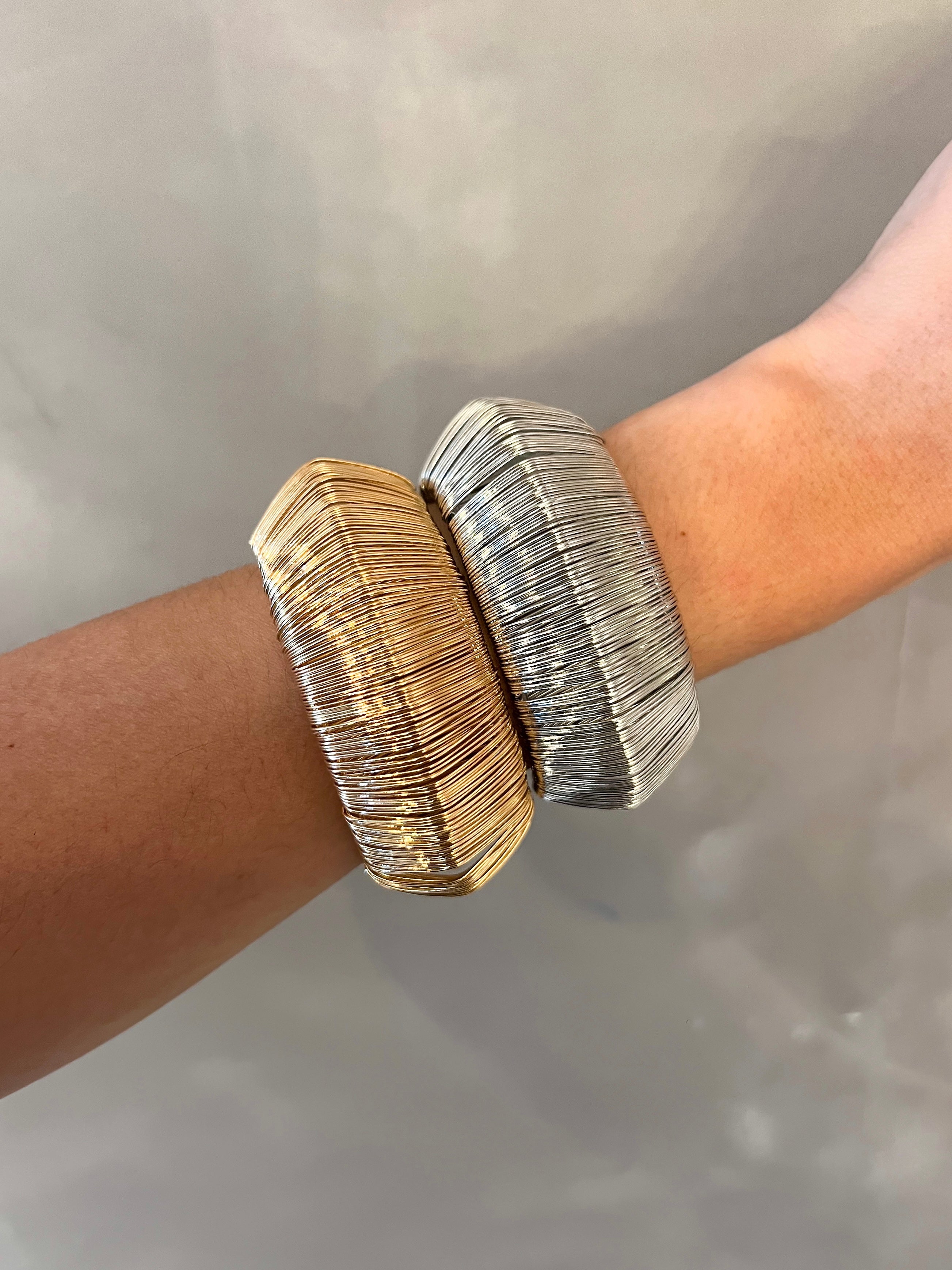 CLEO WIRED BANGLE