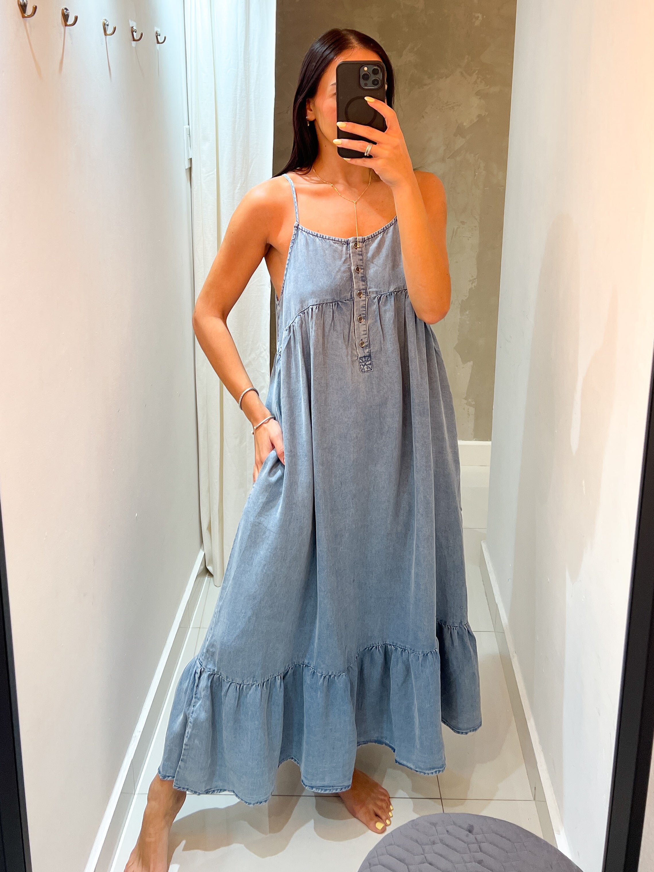 KATHY CHAMBRAY LIGHT WASH MIDI DRESS
