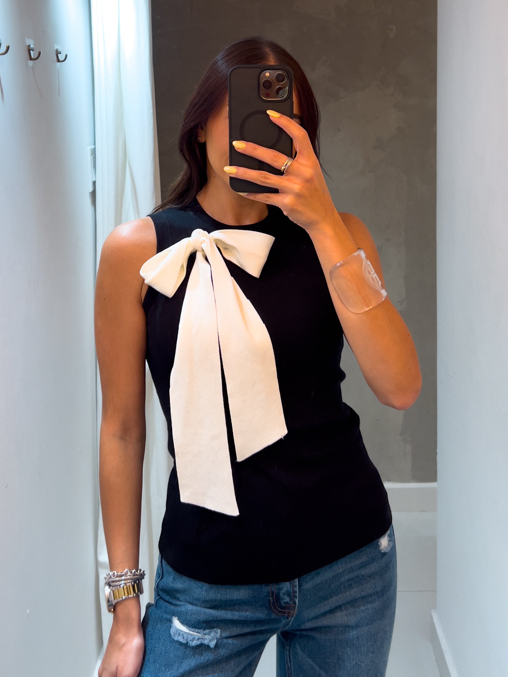 ISABELLA WHITE BOW KNIT TOP