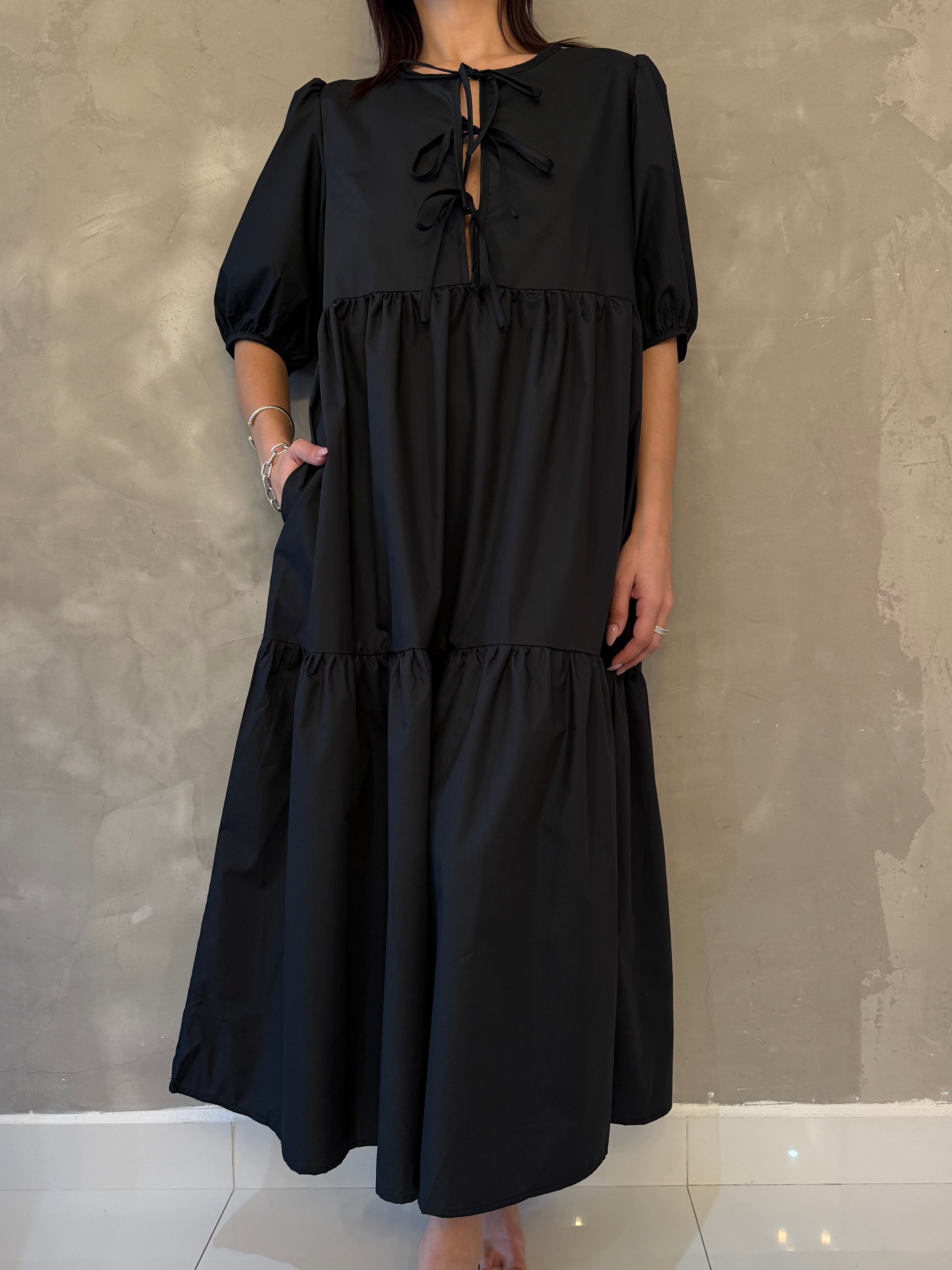 LILIANA BLACK MAXI DRESS