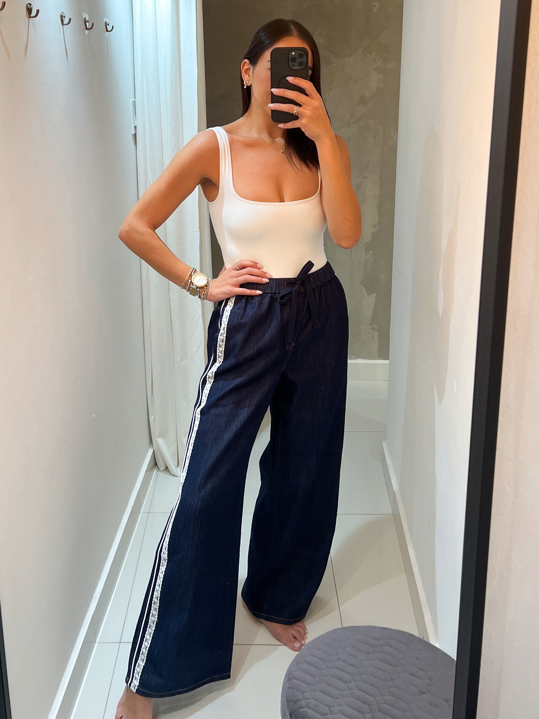 SIENNA TRIM DETAIL JEANS