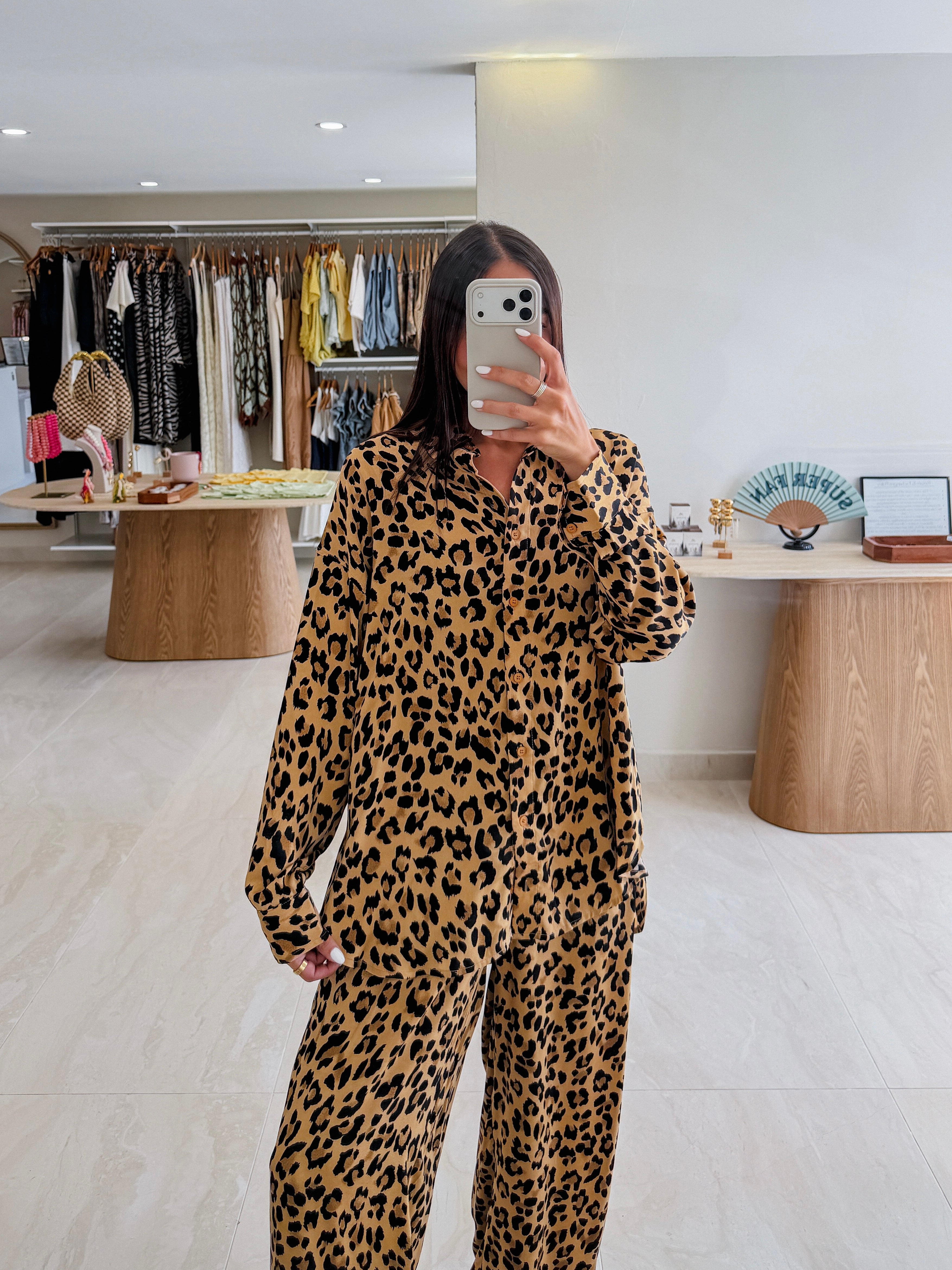 LENA ANIMAL PRINT BUTTON UP BLOUSE