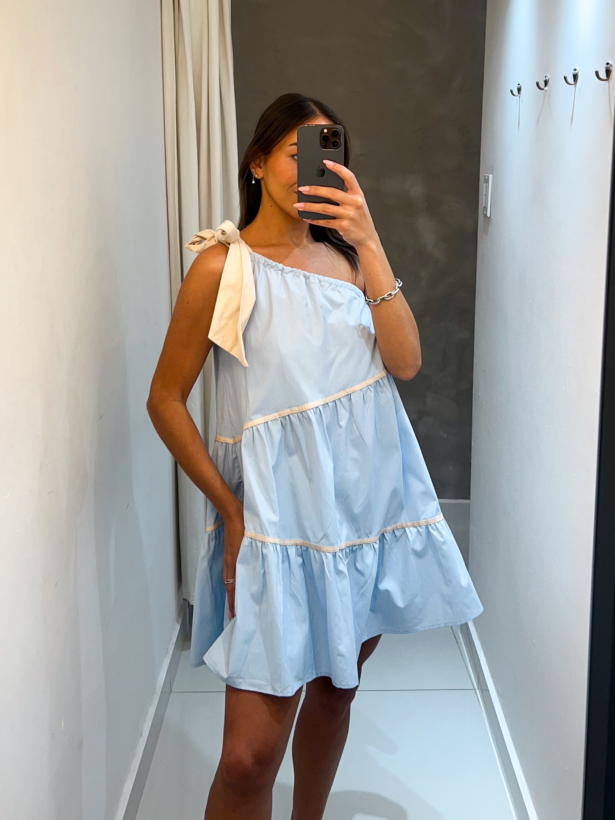 CLARISSA ONE SHOULDER DRESS IN BLUE