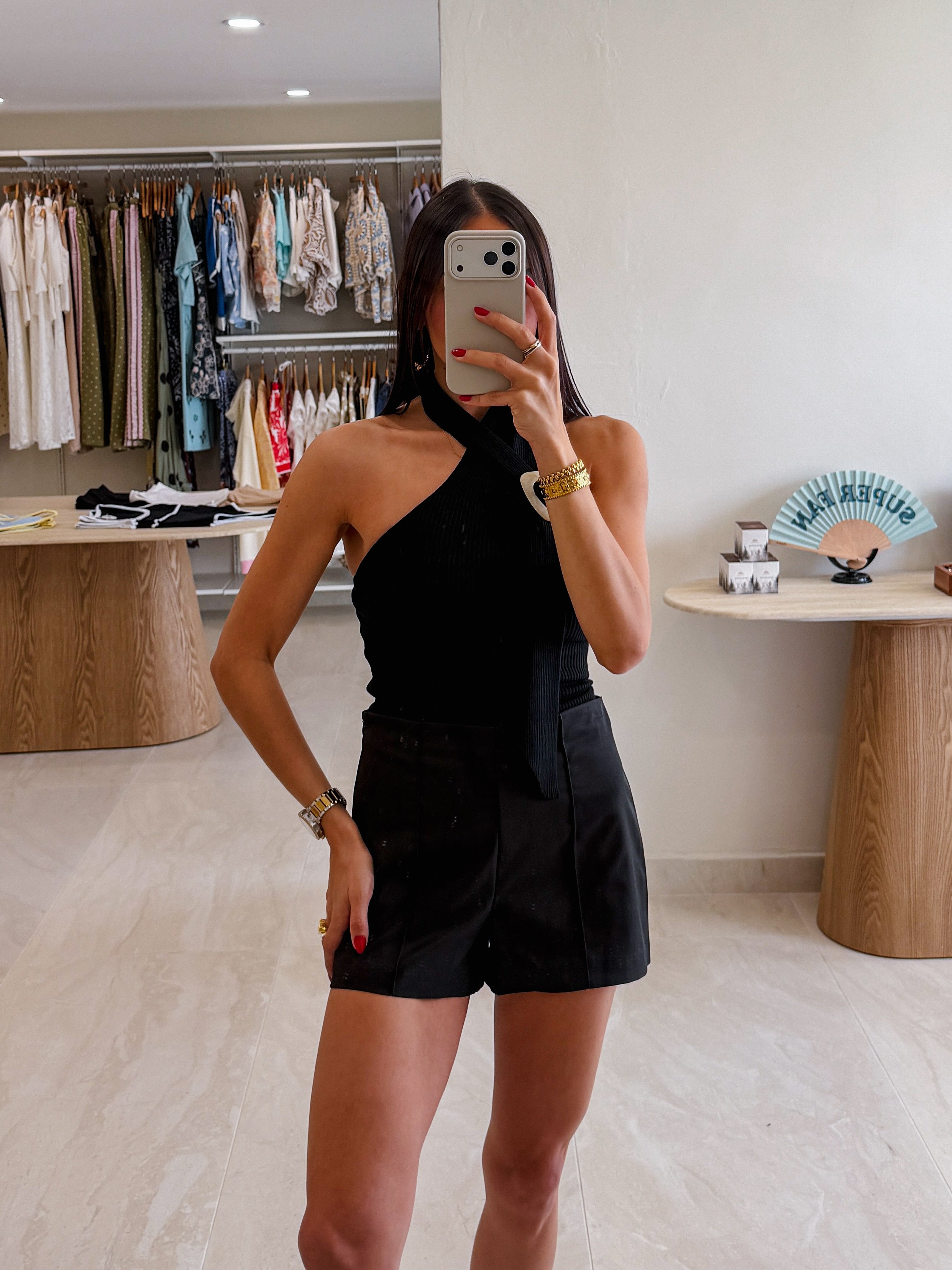 FIORELLA BLACK TAILORED SHORT