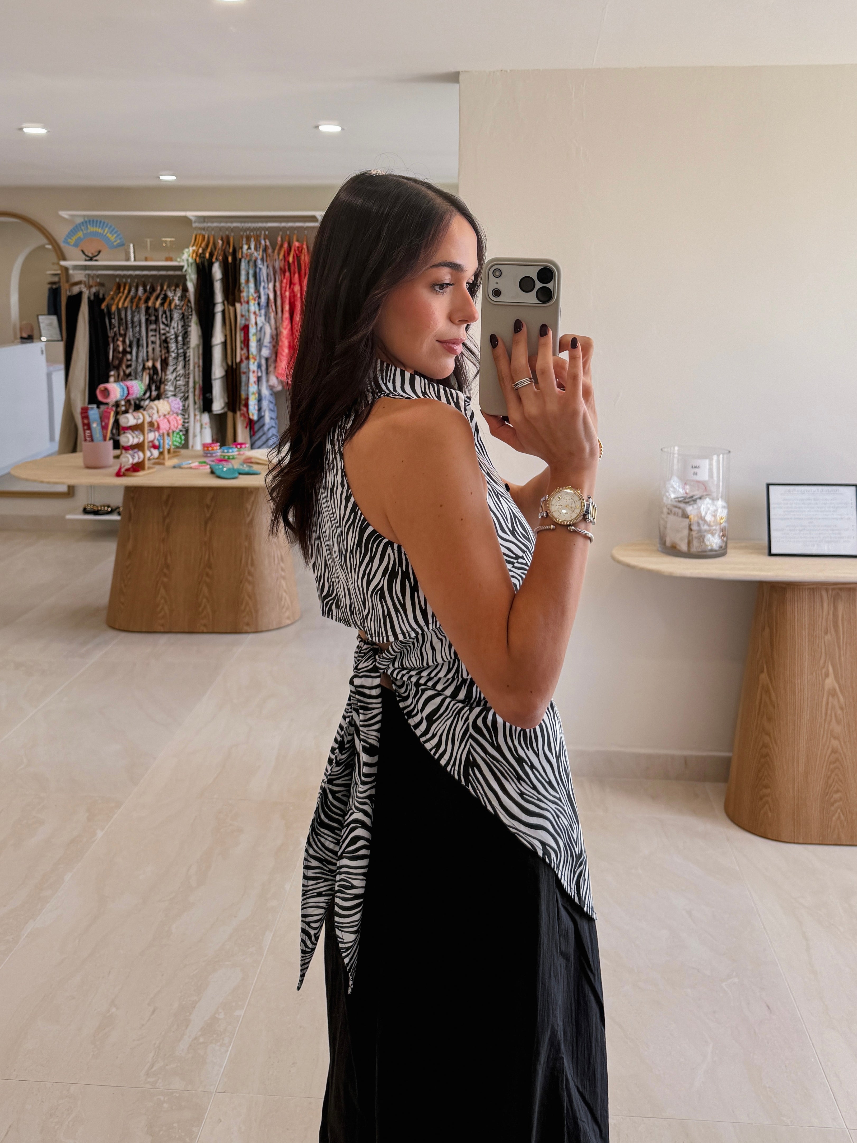 ISAMAR SLEEVELESS BLACK TIE BLOUSE