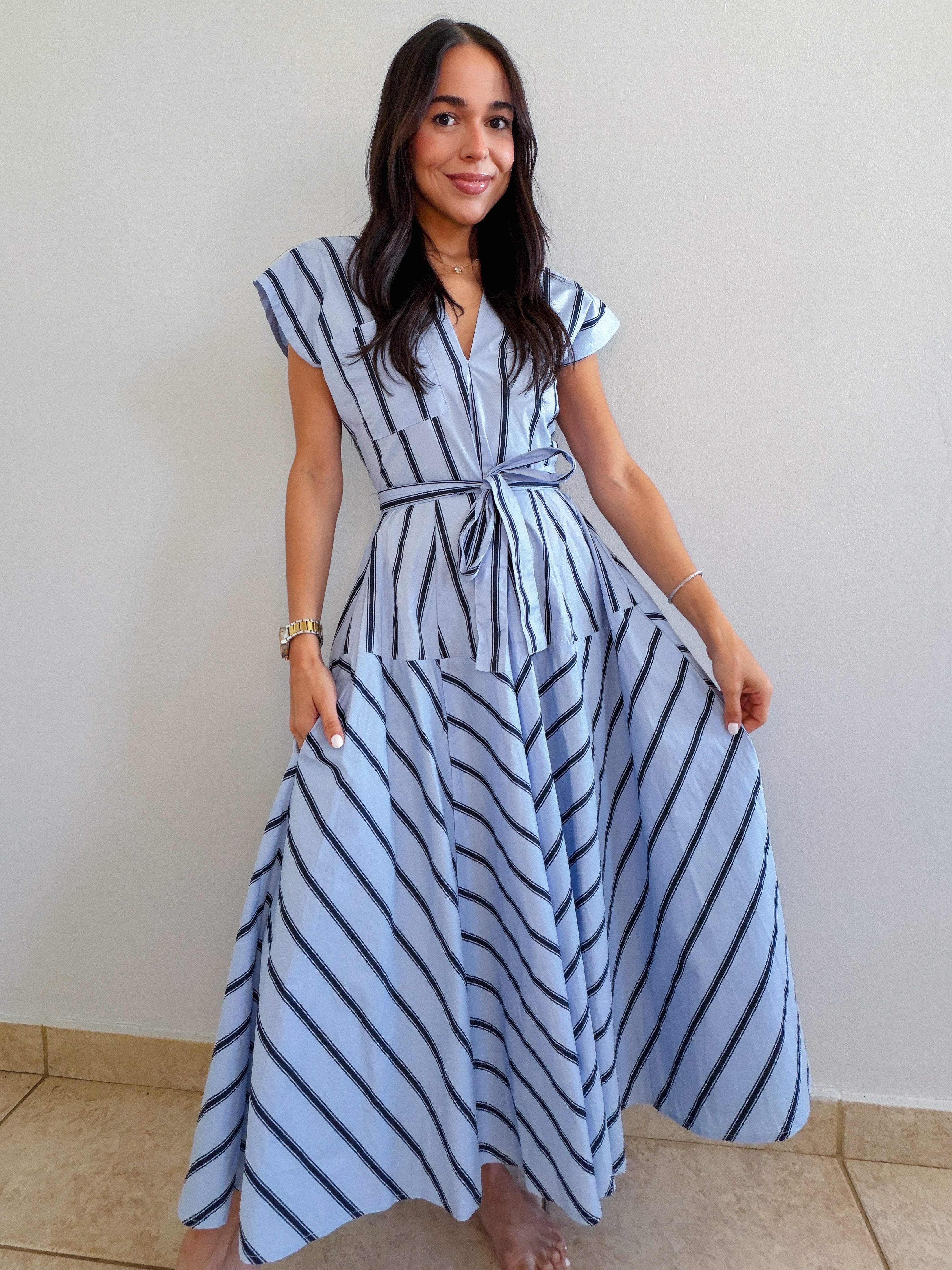 NICOLE DROP SHOULDER MIDI DRESS IN BLUE