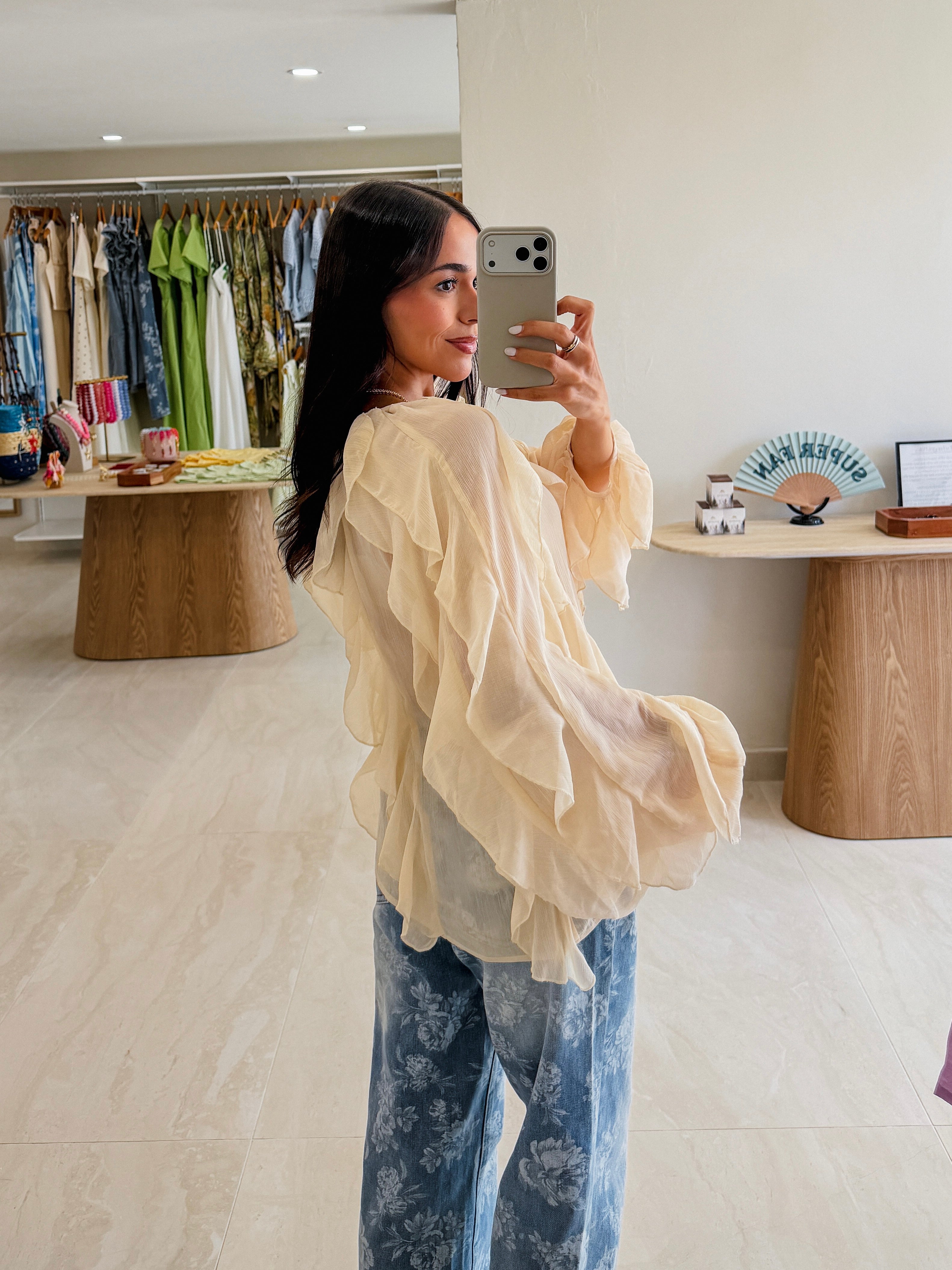 SHIRAZ IVORY RUFFLE BLOUSE