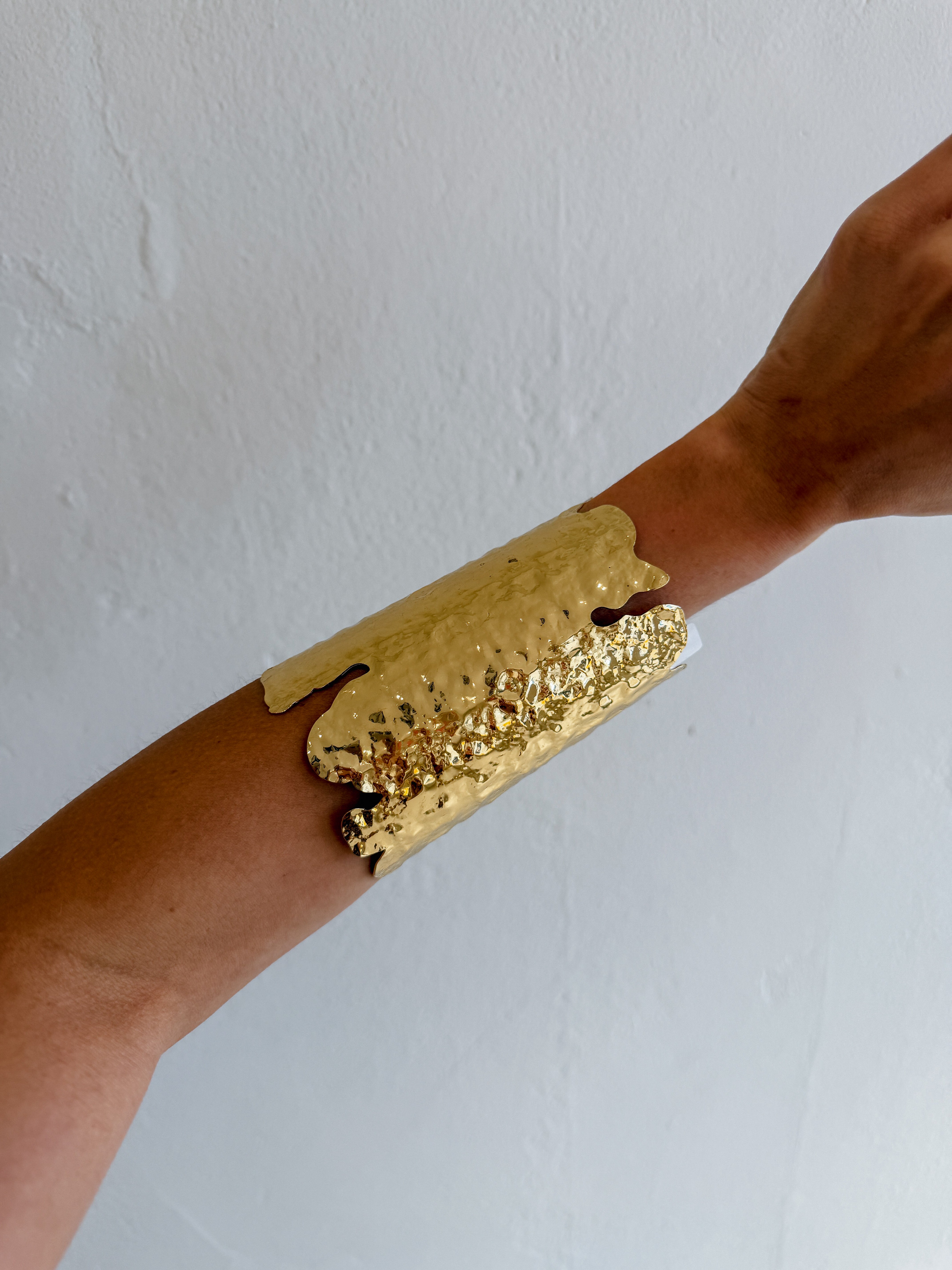CORINA GOLD CUFF