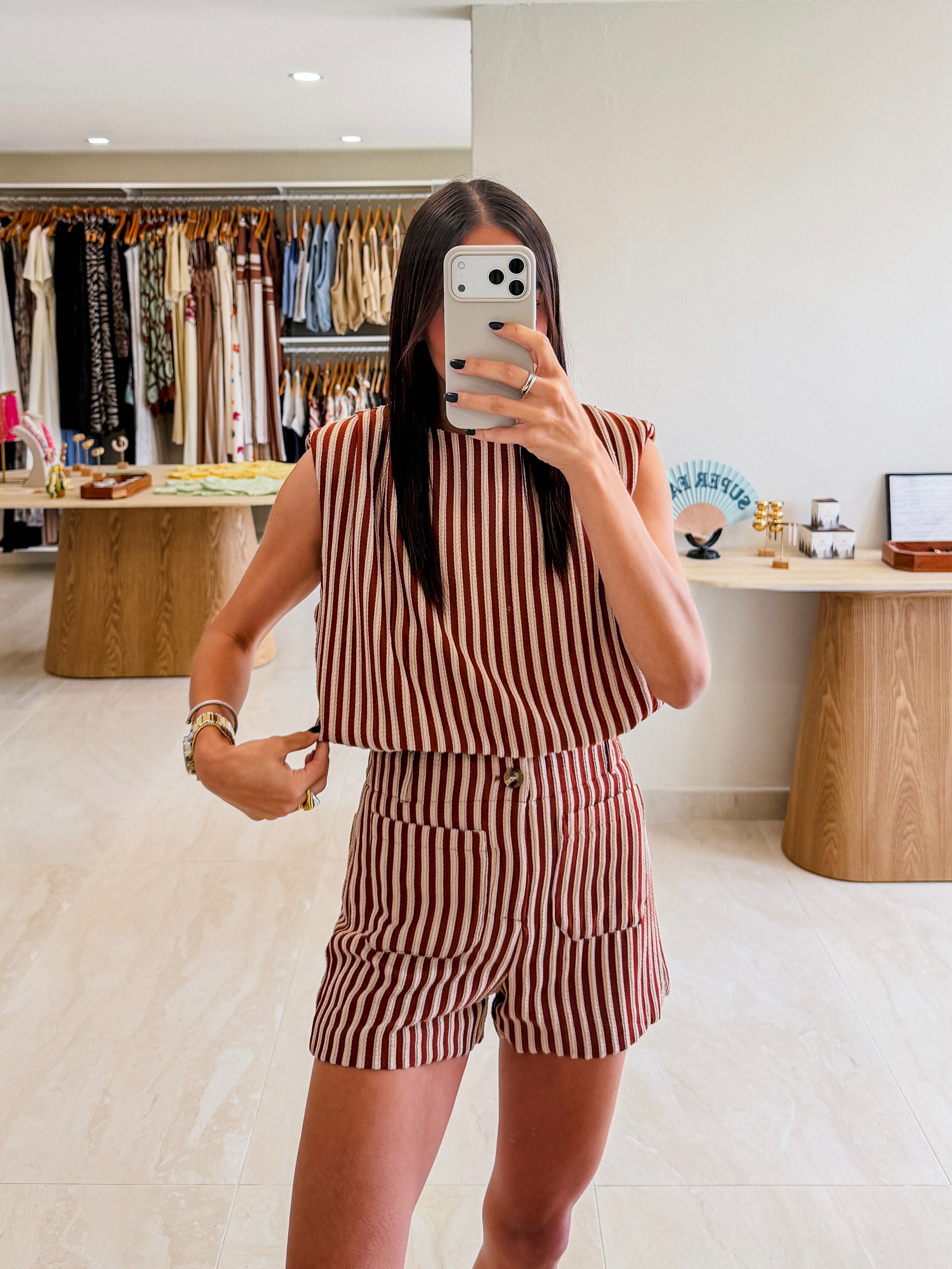 ILLIA STRIPED SHORT SET