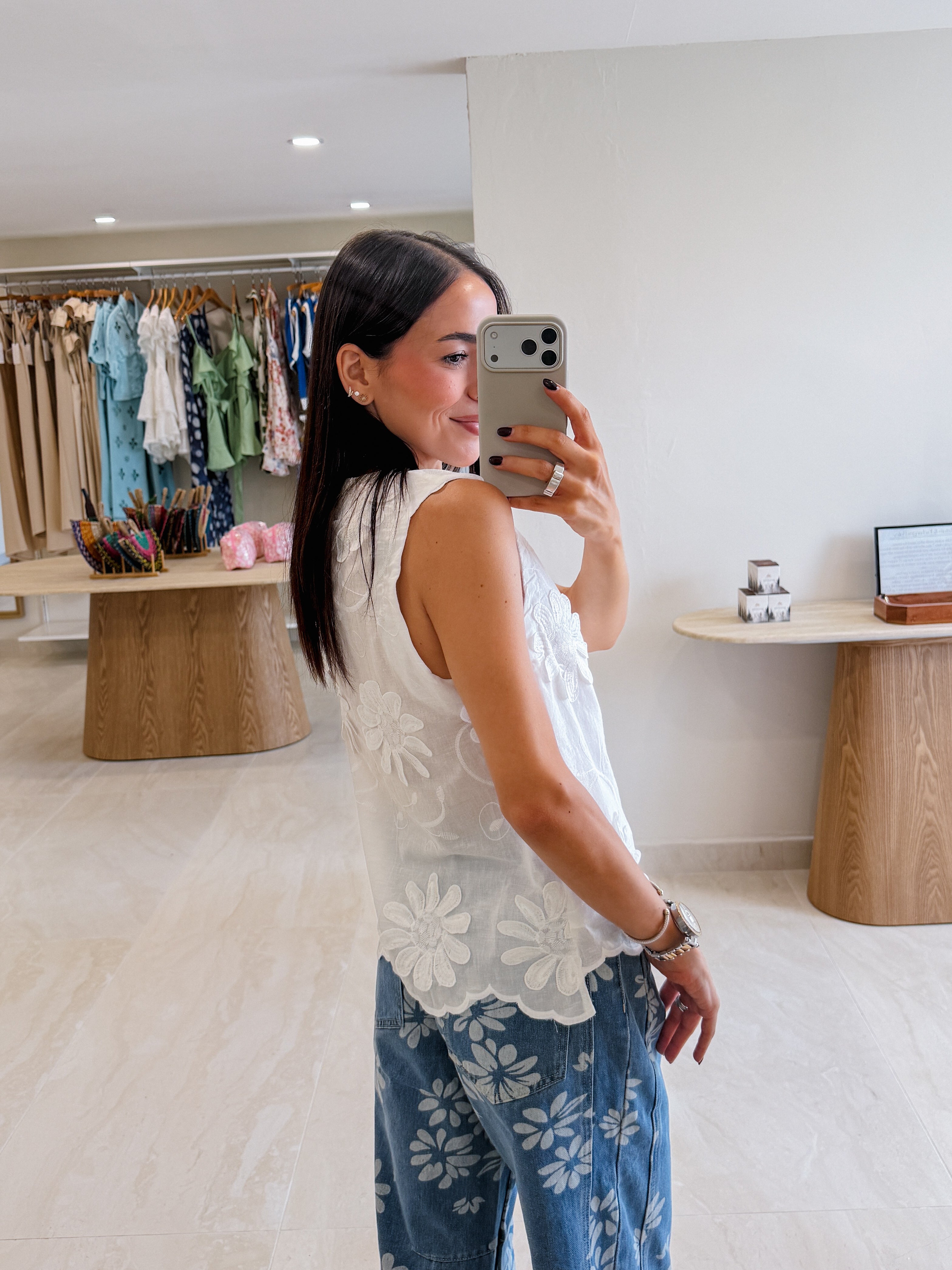 IRIS WHITE EYELET FLOWER EMBROIDERY BLOUSE