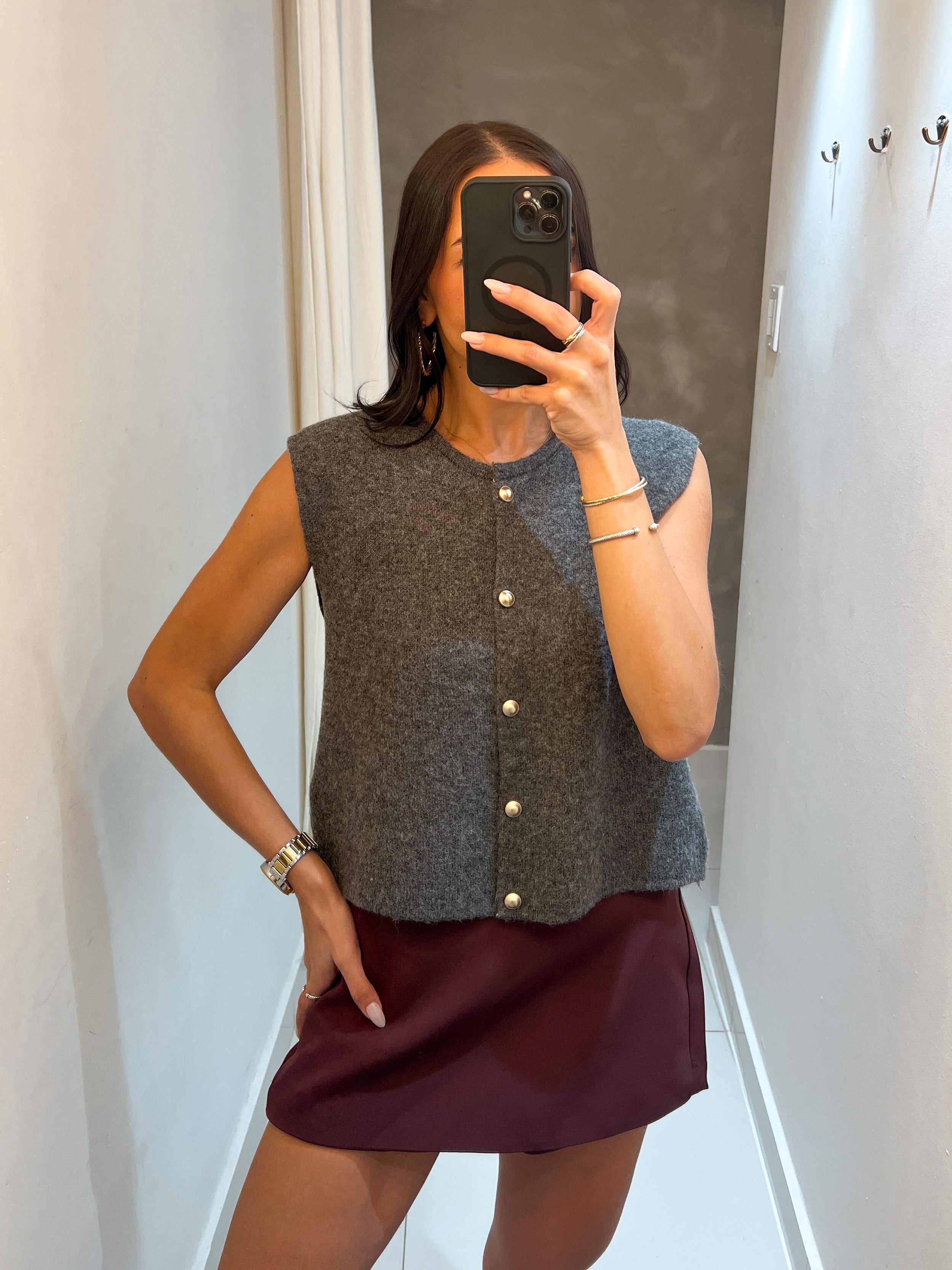 KATE GREY SLEEVELESS VEST