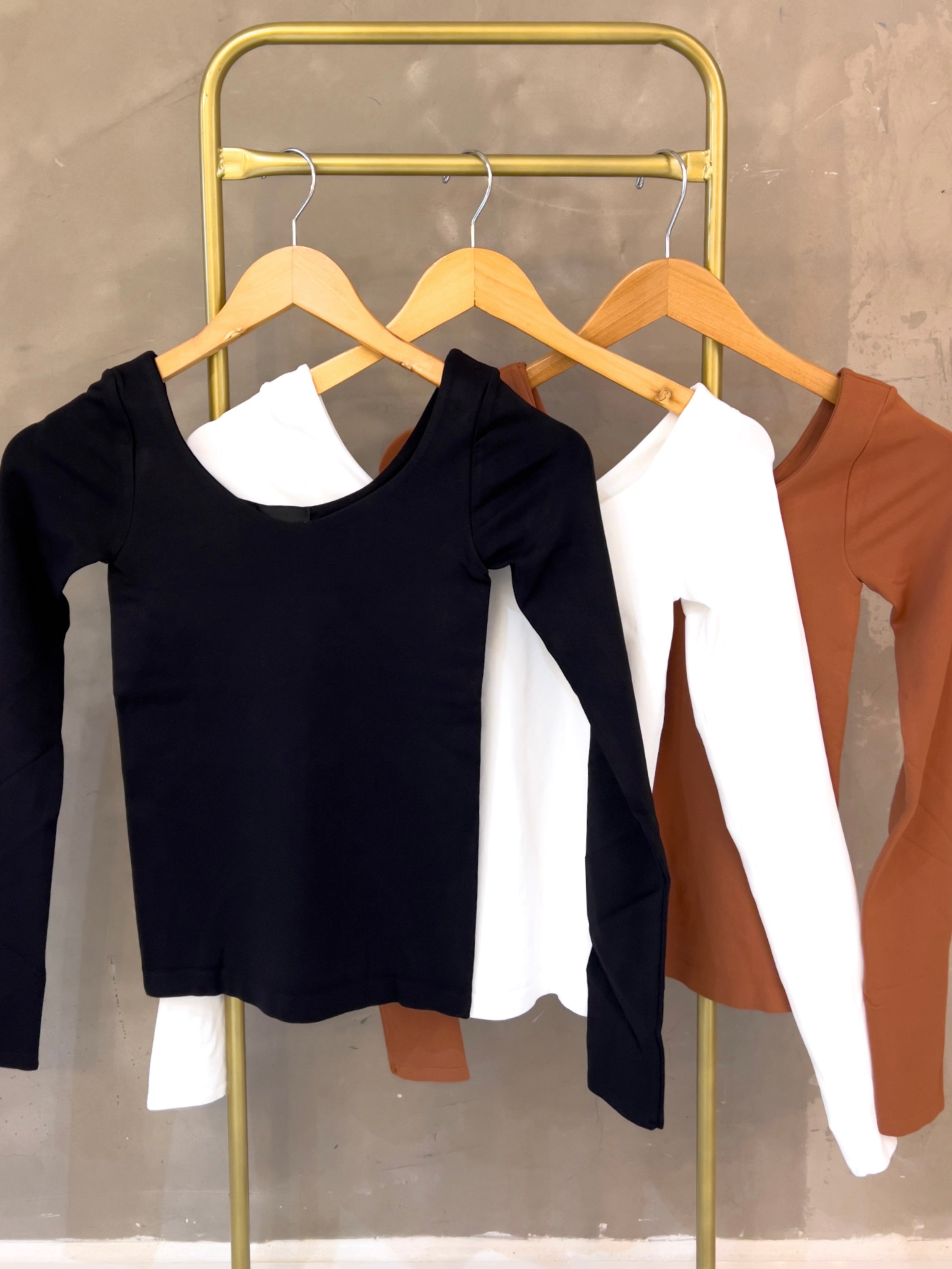 KASS DOUBLE LAYER LONGSLEEVE TOP