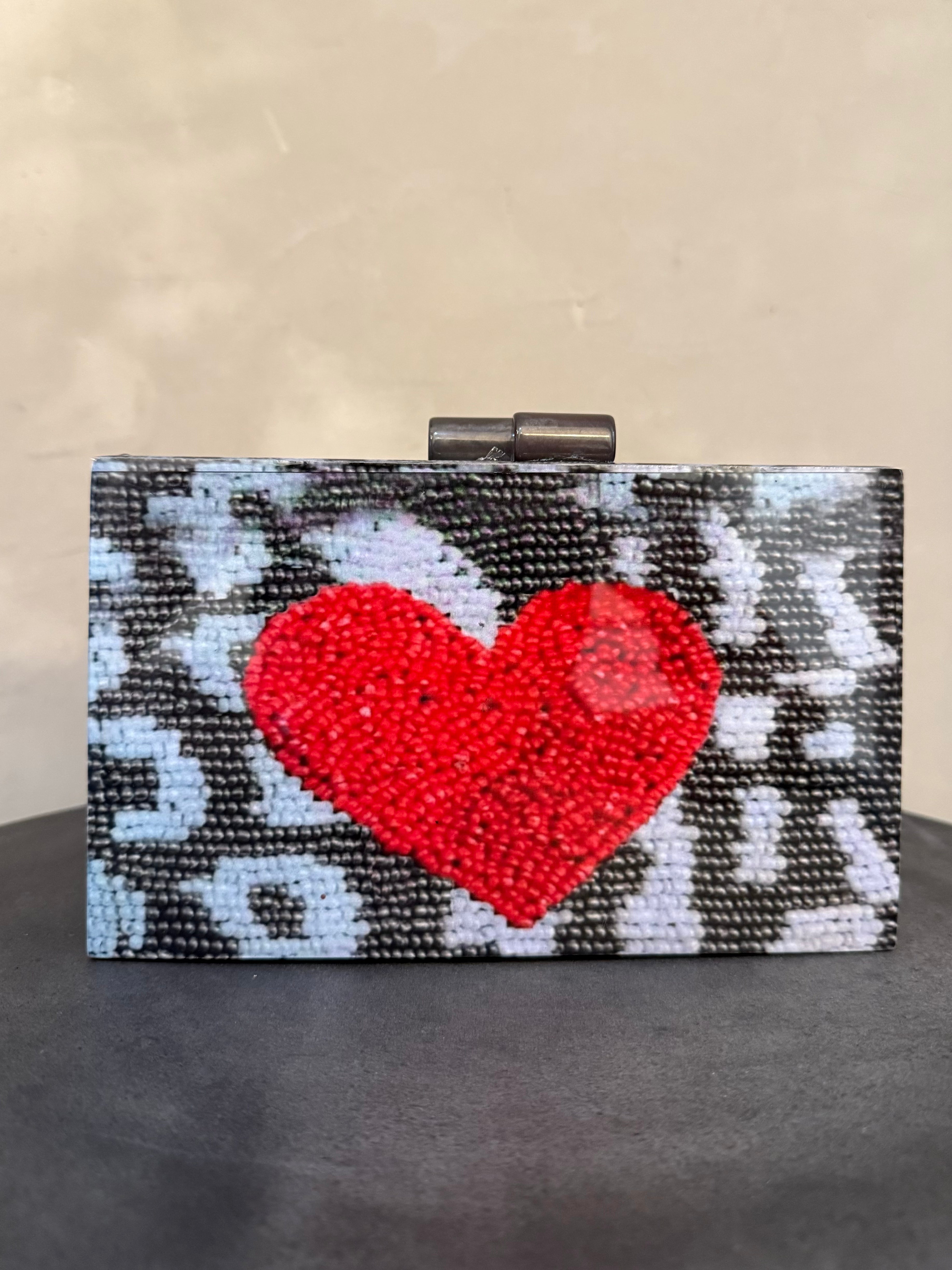 DANIKA HEART/ ANIMAL PRINT ACRYLIC BAG