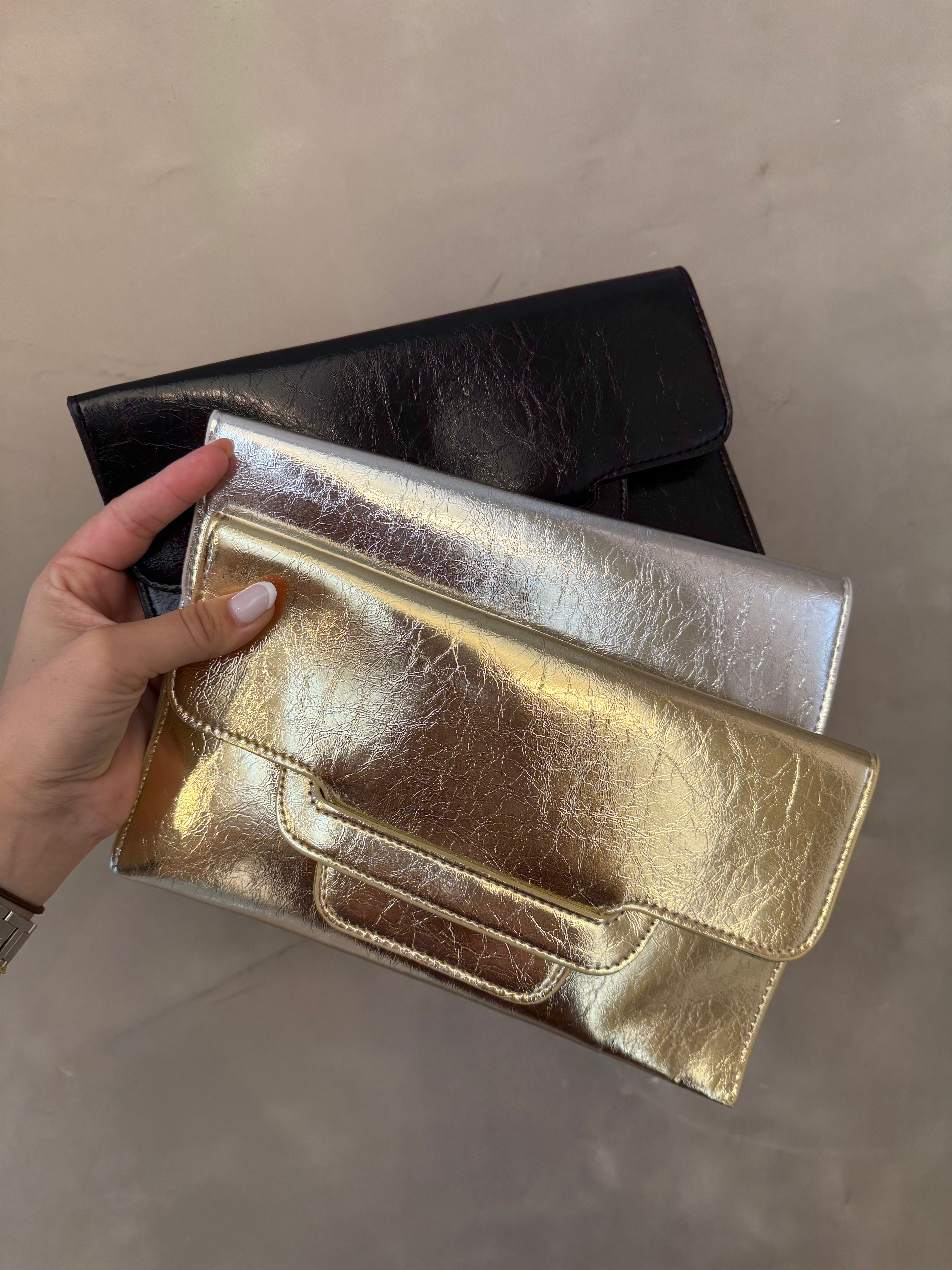 NICOLE METALLIC CLUTCH