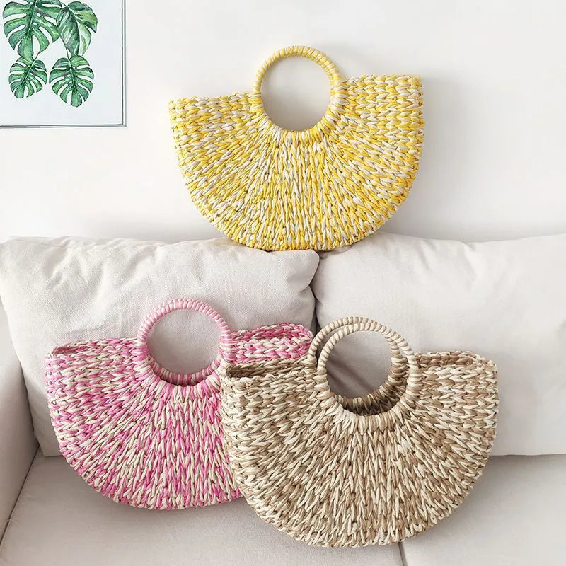 SANDRA WEAVE ROUND STRAW BAG