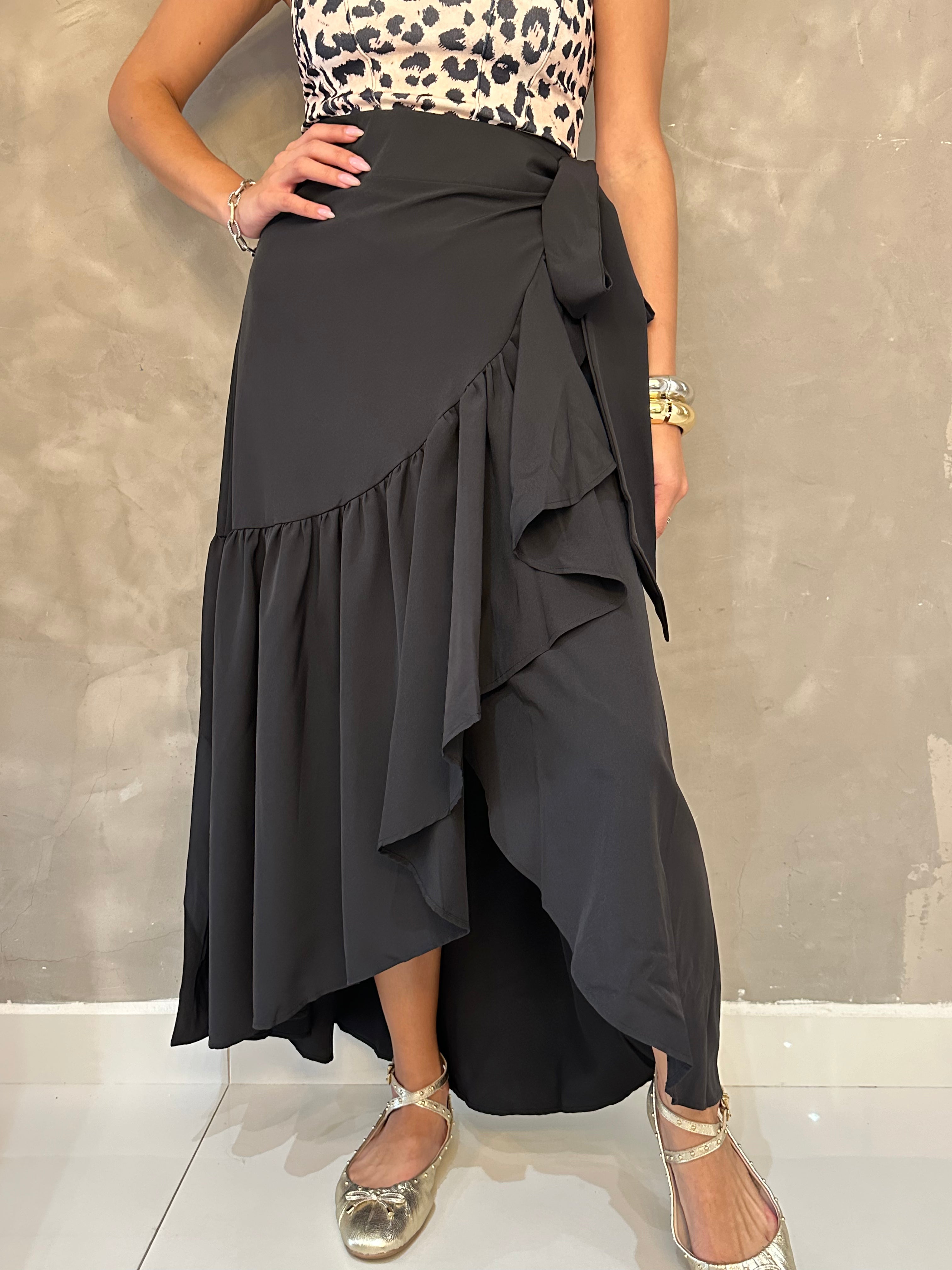 BLACK WRAP AROUND SKIRT