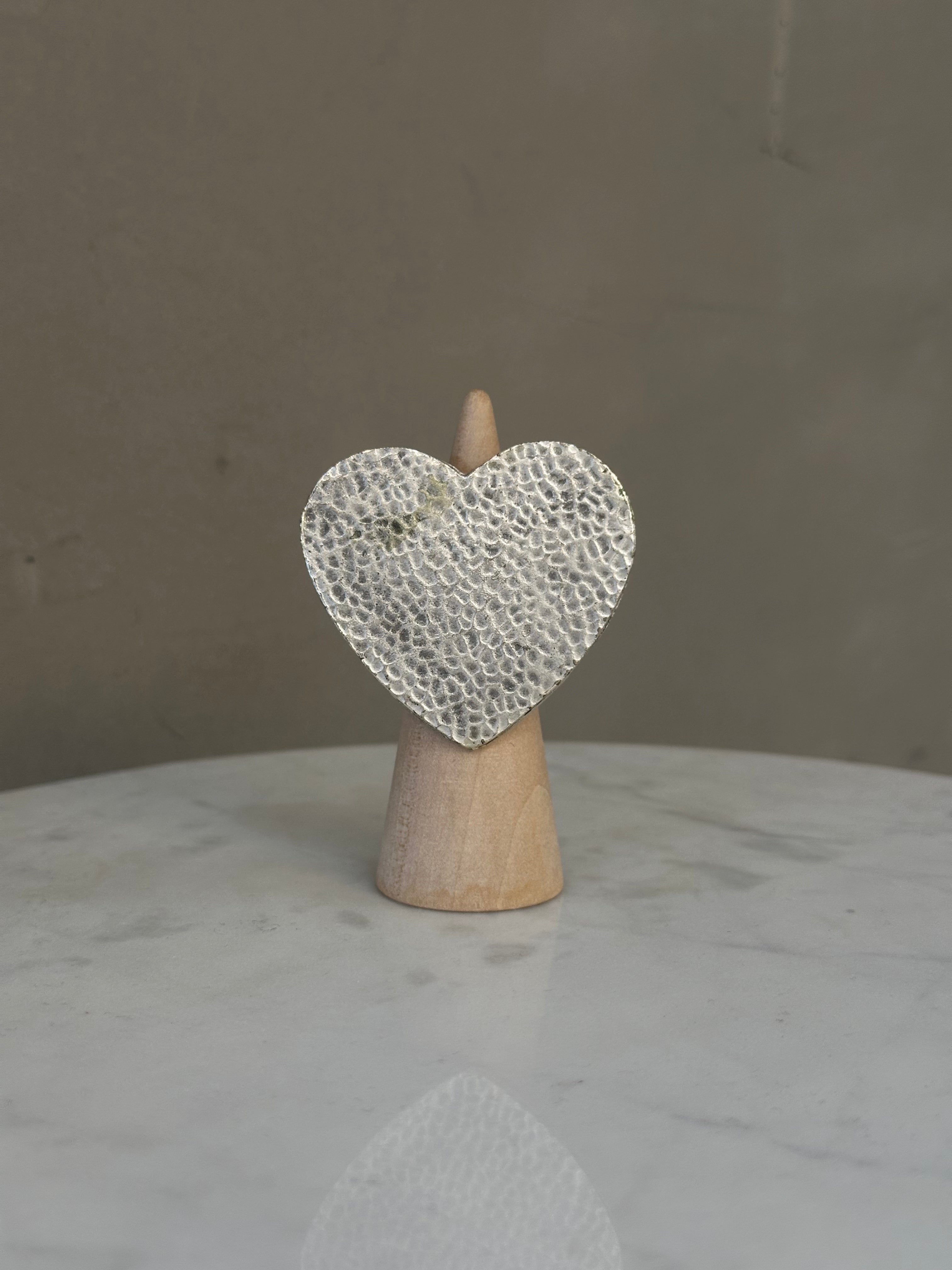 EMMA LARGE SILVER HEART RING