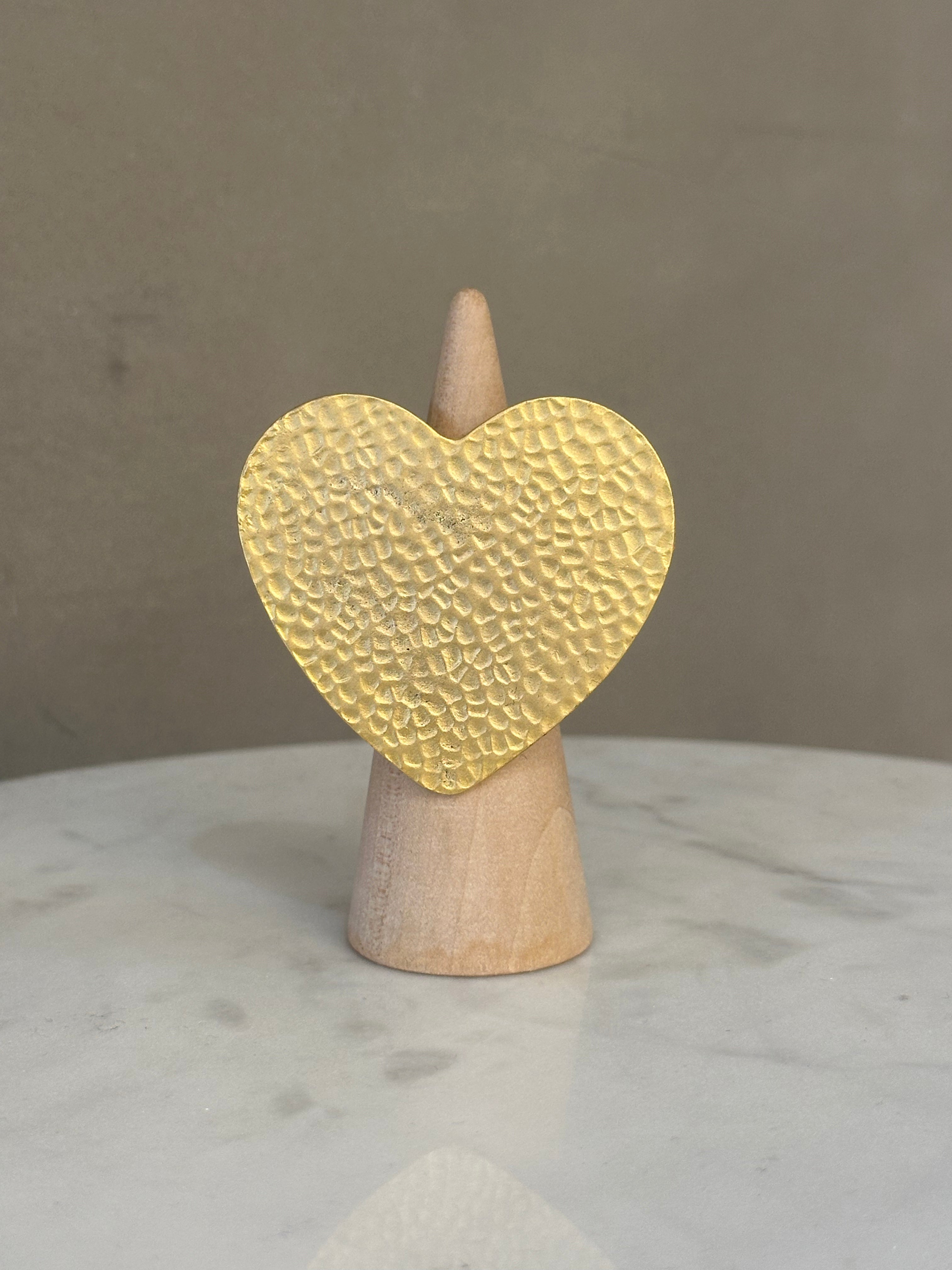 EMMA LARGE GOLD HEART RING