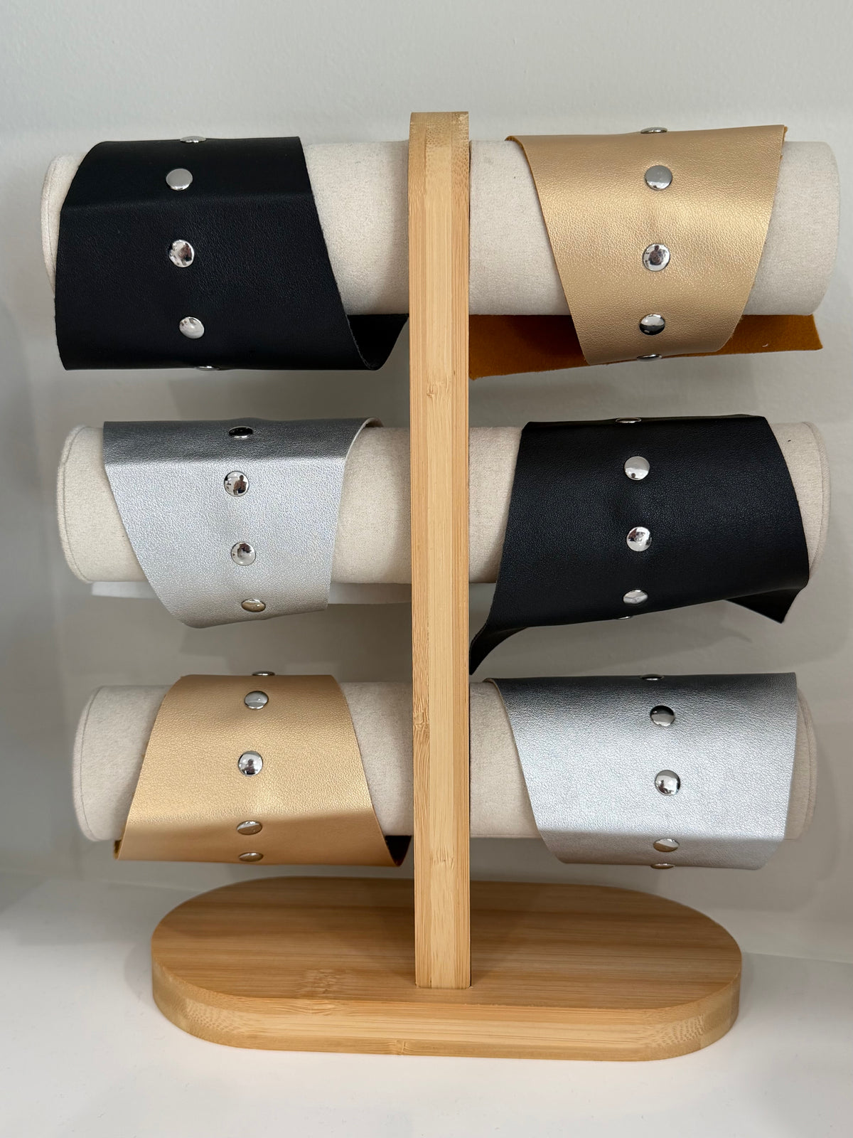 ASTRA PLEATHER BRACELETS