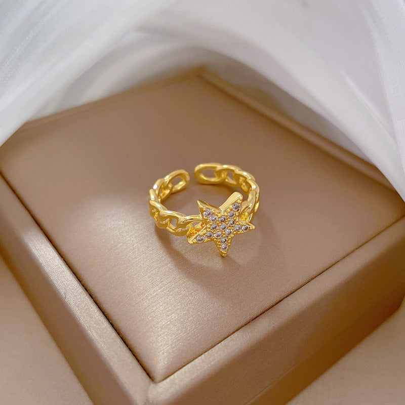 GOLD STAR RING (ONE-SIZE)