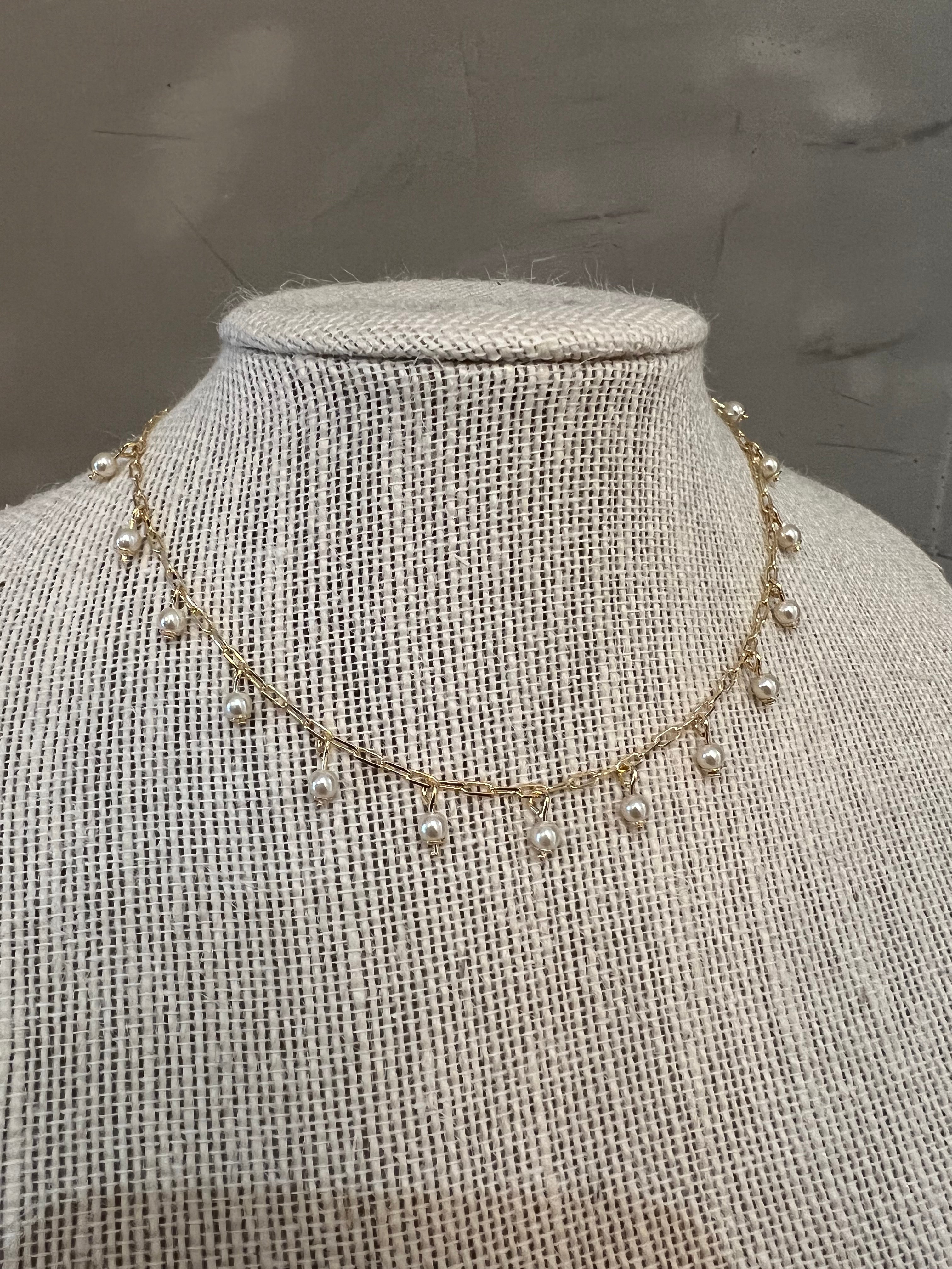 ANABELLA PEARL NECKLACE